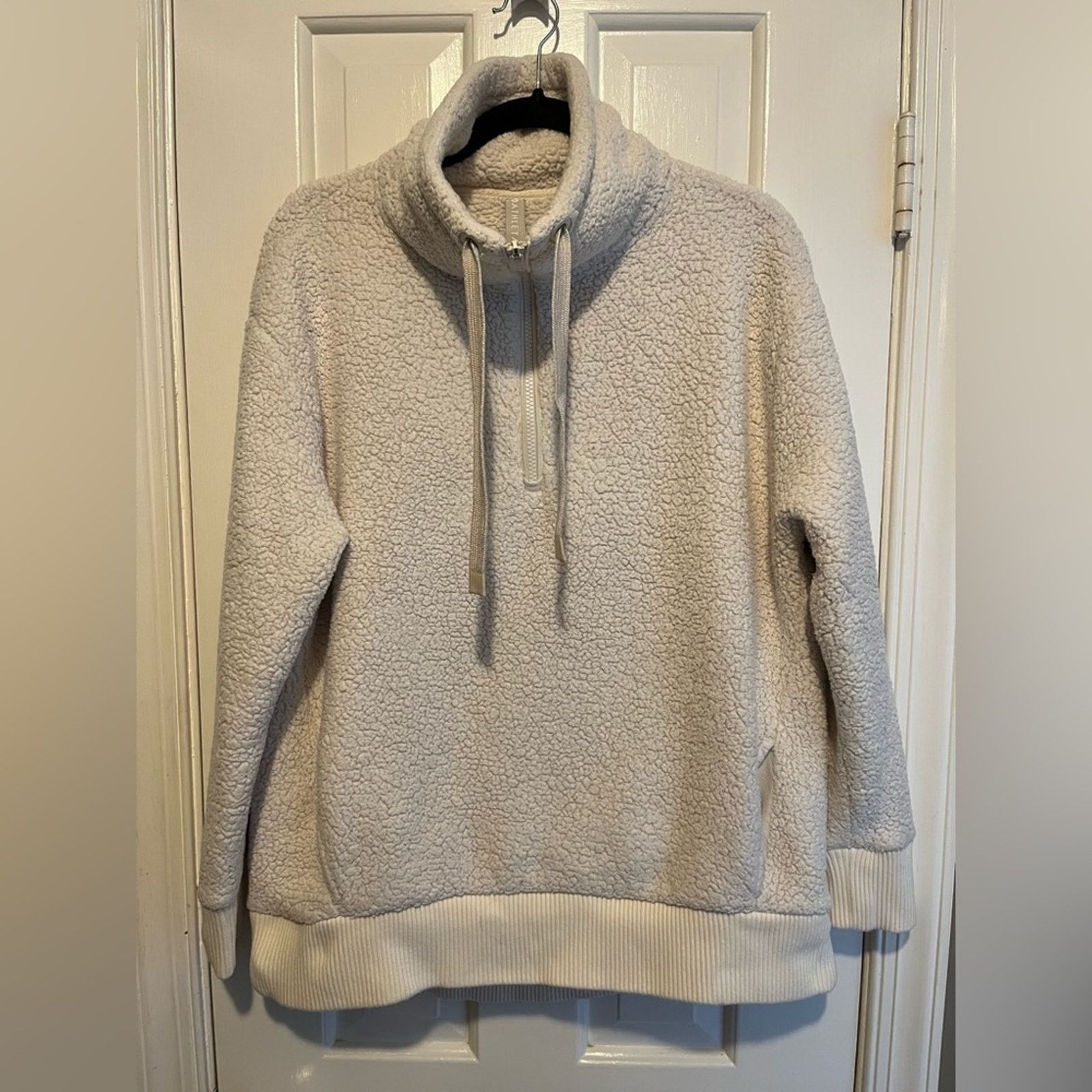 Athleta Athleta Talus Sweatshirt Cream Fleece Sherpa Half Zip Size M / US 6-8 / IT 42-44 - 1 Thumbnail