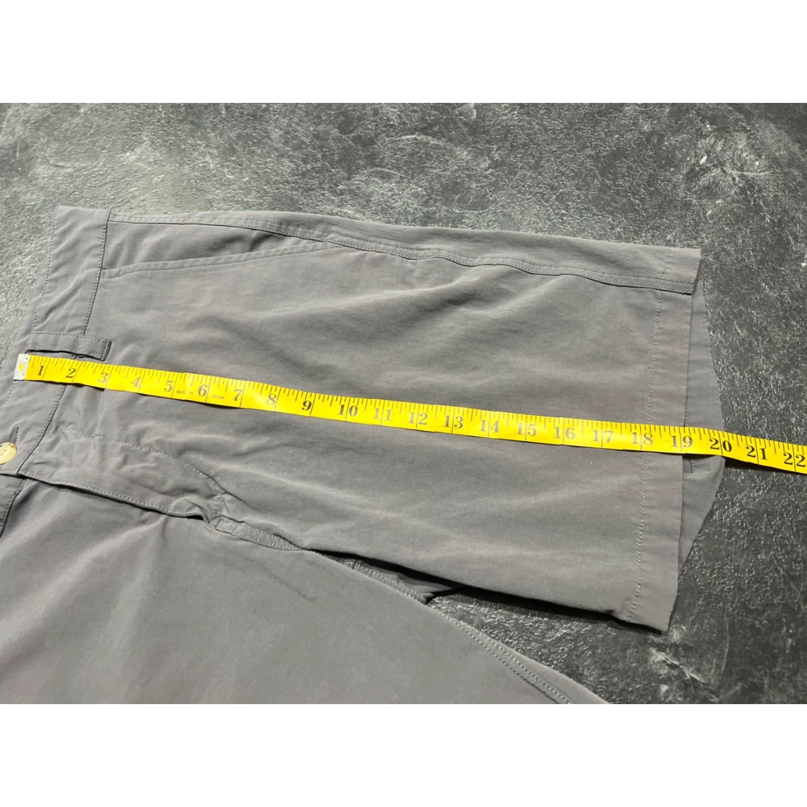 Southern Tide Southern Tide Shorts Mens 34 Gray Chino Casual Nylon Spandex Flat Front Pockets Stretch 8in Inseam Regular Microfiber Size US 34 / EU 50 - 5 Thumbnail