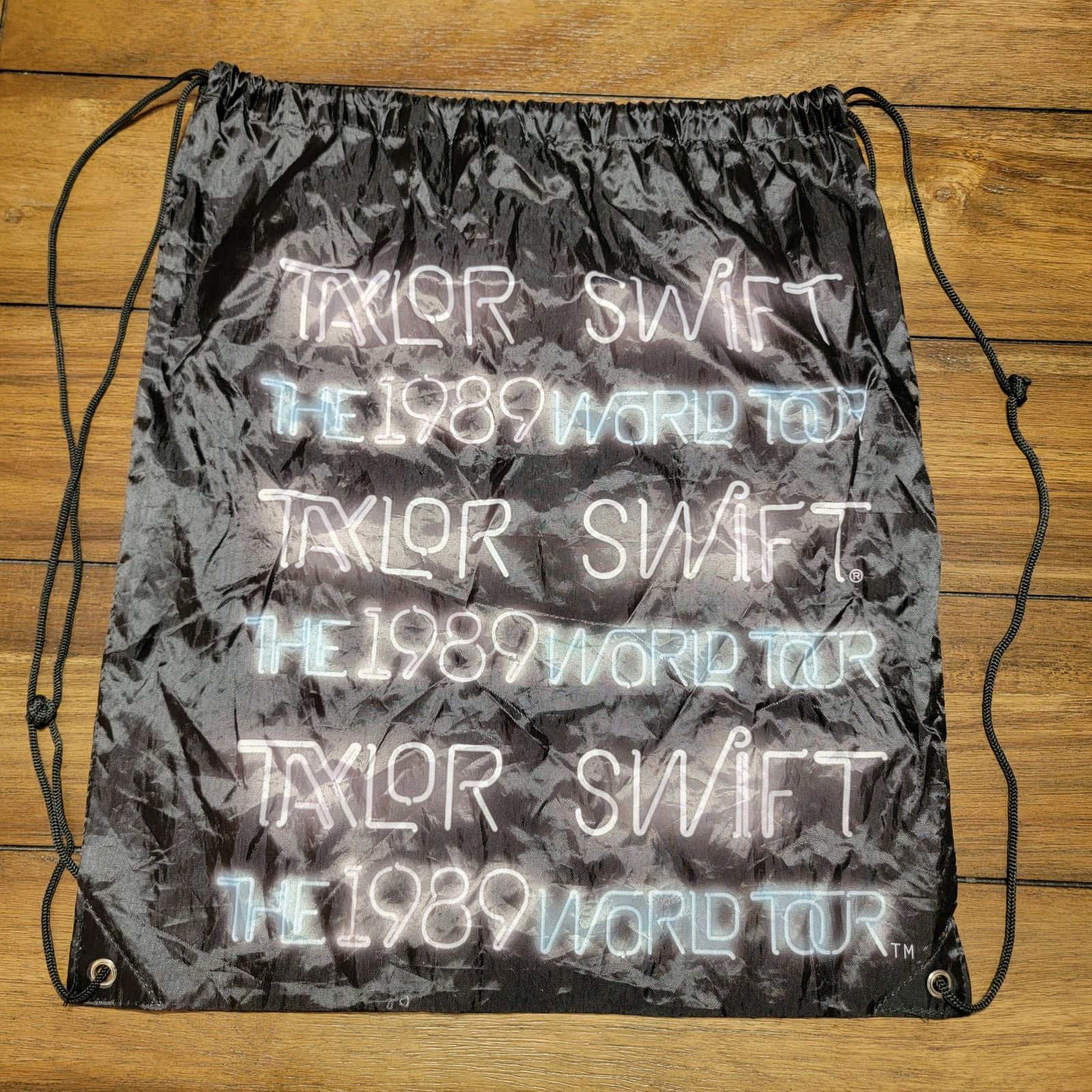 Other Taylor Swift Nylon Drawstring Bag/Backpack "1989 World Tour" Size ONE SIZE - 3 Thumbnail