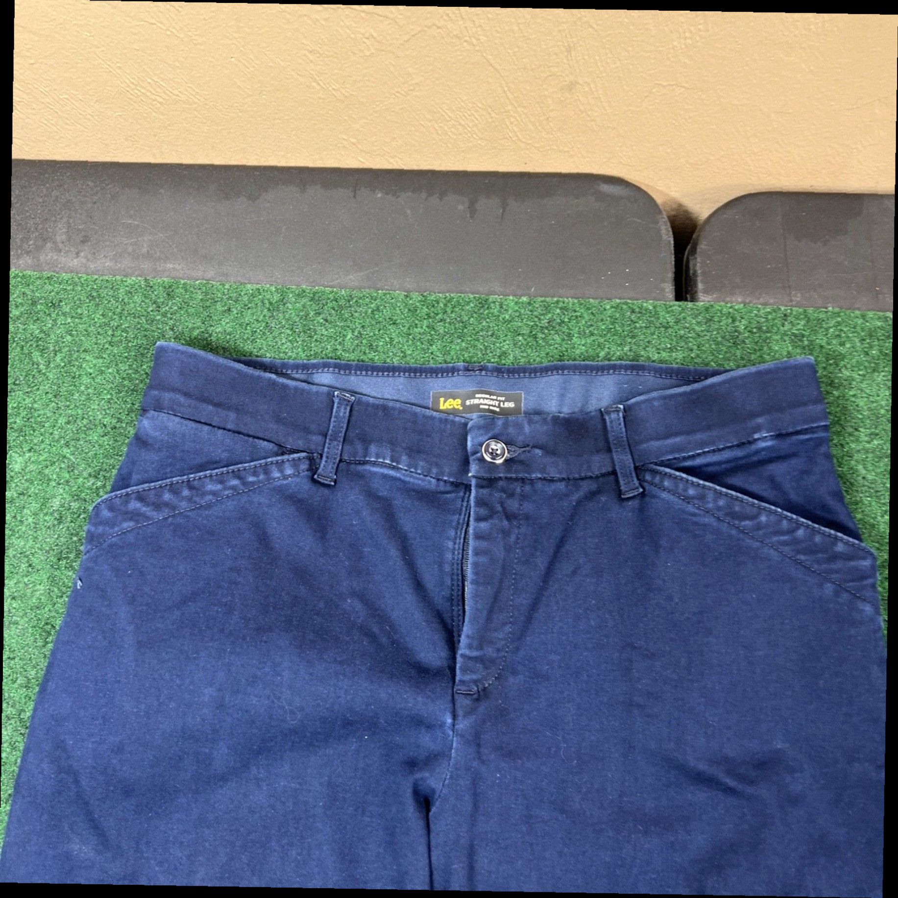 Lee Lee Jeans 10 Medium Blue Regular Fit Straight Leg Mid Rise Flex Motion Womens Size 32" / US 10 / IT 46 - 2 Thumbnail