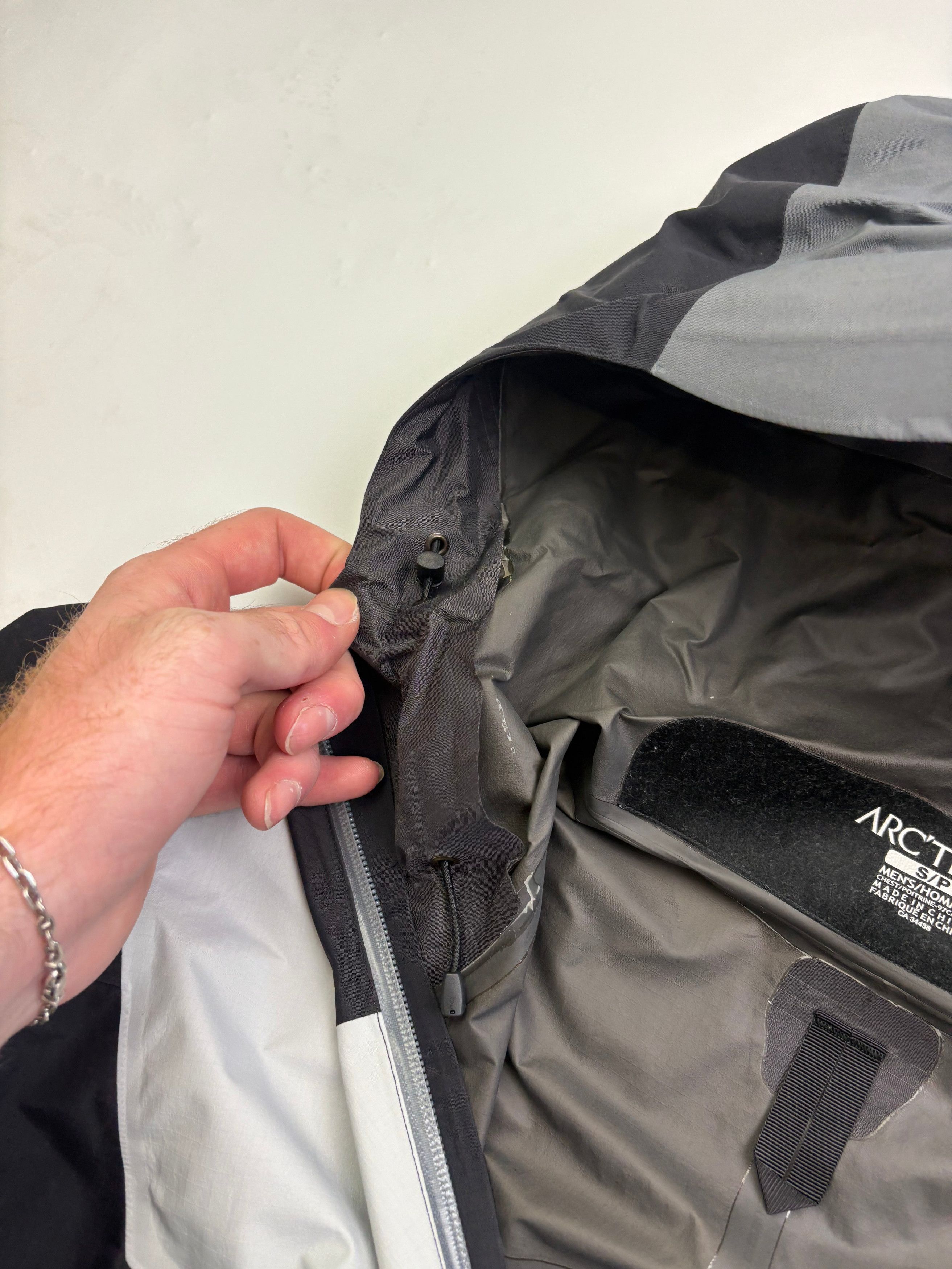 Arc'teryx × Beams Plus Arc’teryx x Beams Beta SL (S) Size US S / EU 44-46 / 1 - 7 Thumbnail