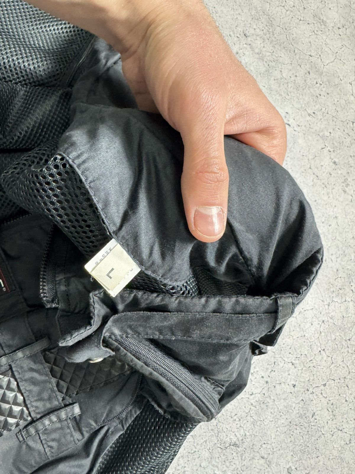 Japanese Brand Multi Pocket Parachute Vest Avant Garde Tactical Size US L / EU 52-54 / 3 - 8 Thumbnail