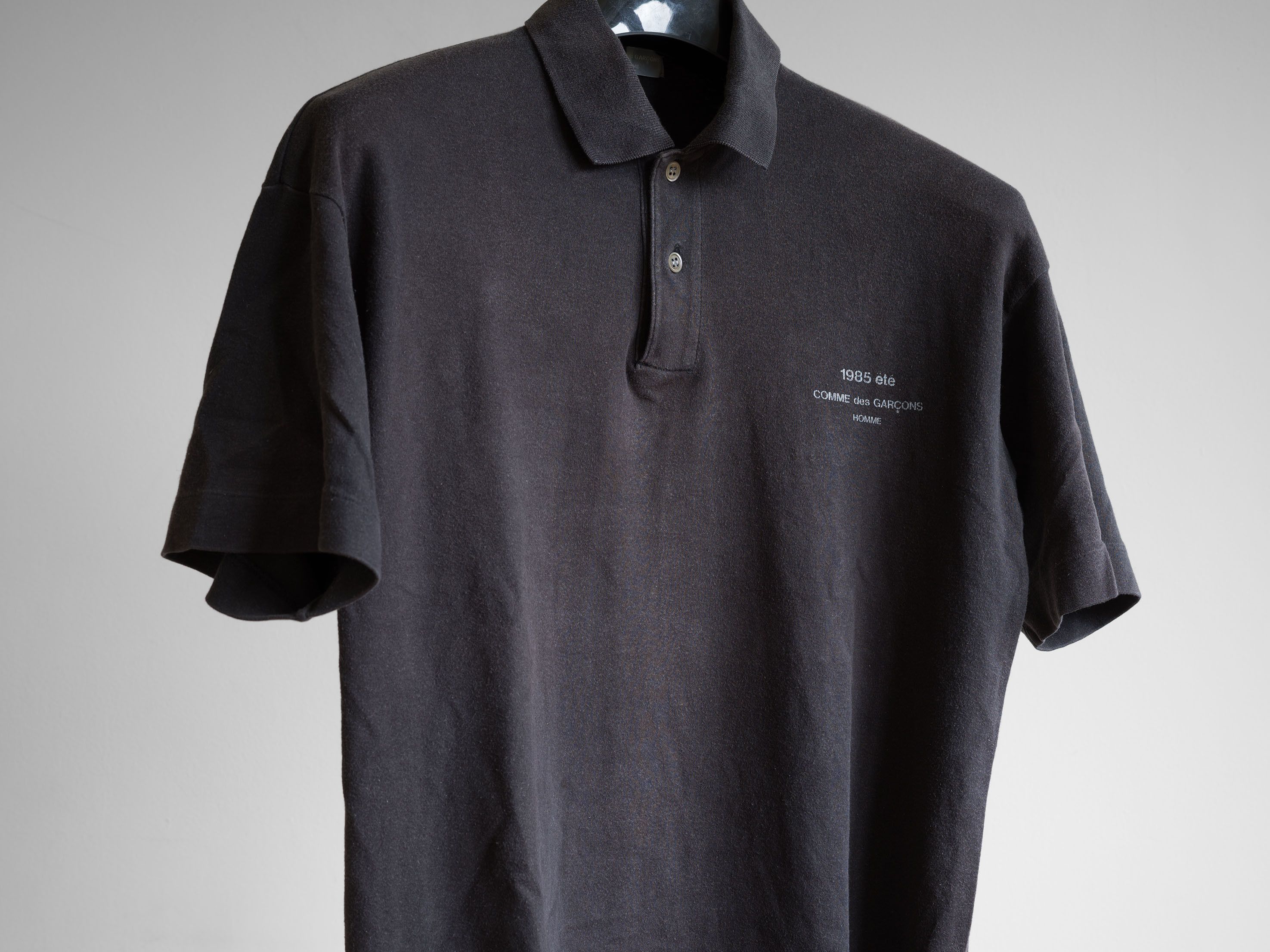 Comme des Garcons Homme SS1985 COMME des GARÇONS HOMME LOGO PRINT POLO SHIRT Size US L / EU 52-54 / 3 - 5 Thumbnail