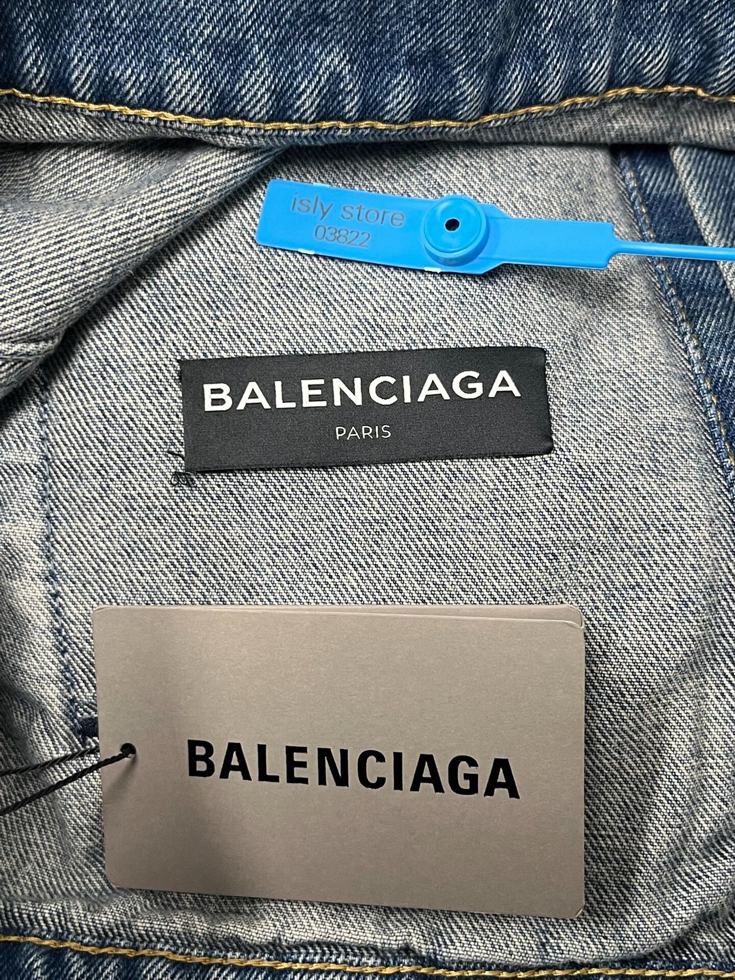 Balenciaga vintage balenciaga distressed denim jacket 2017 Size US L / EU 52-54 / 3 - 5 Thumbnail