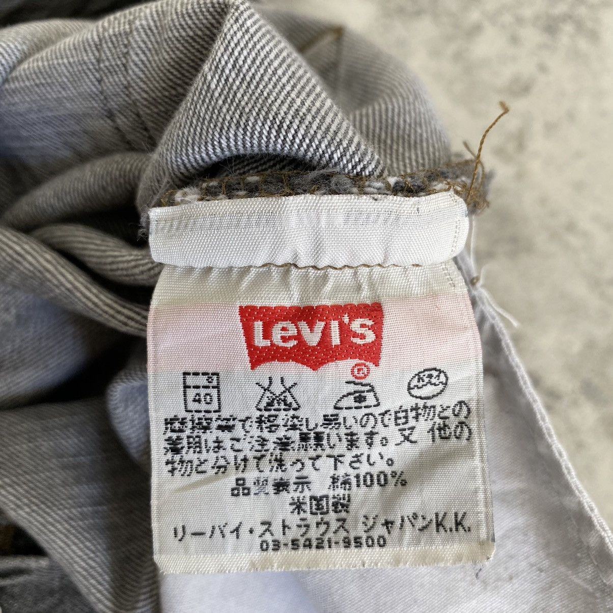 Levi's Vintage Late 90’s Levis 501 Ash Grey Distressed Jeans Size US 32 / EU 48 - 24 Thumbnail
