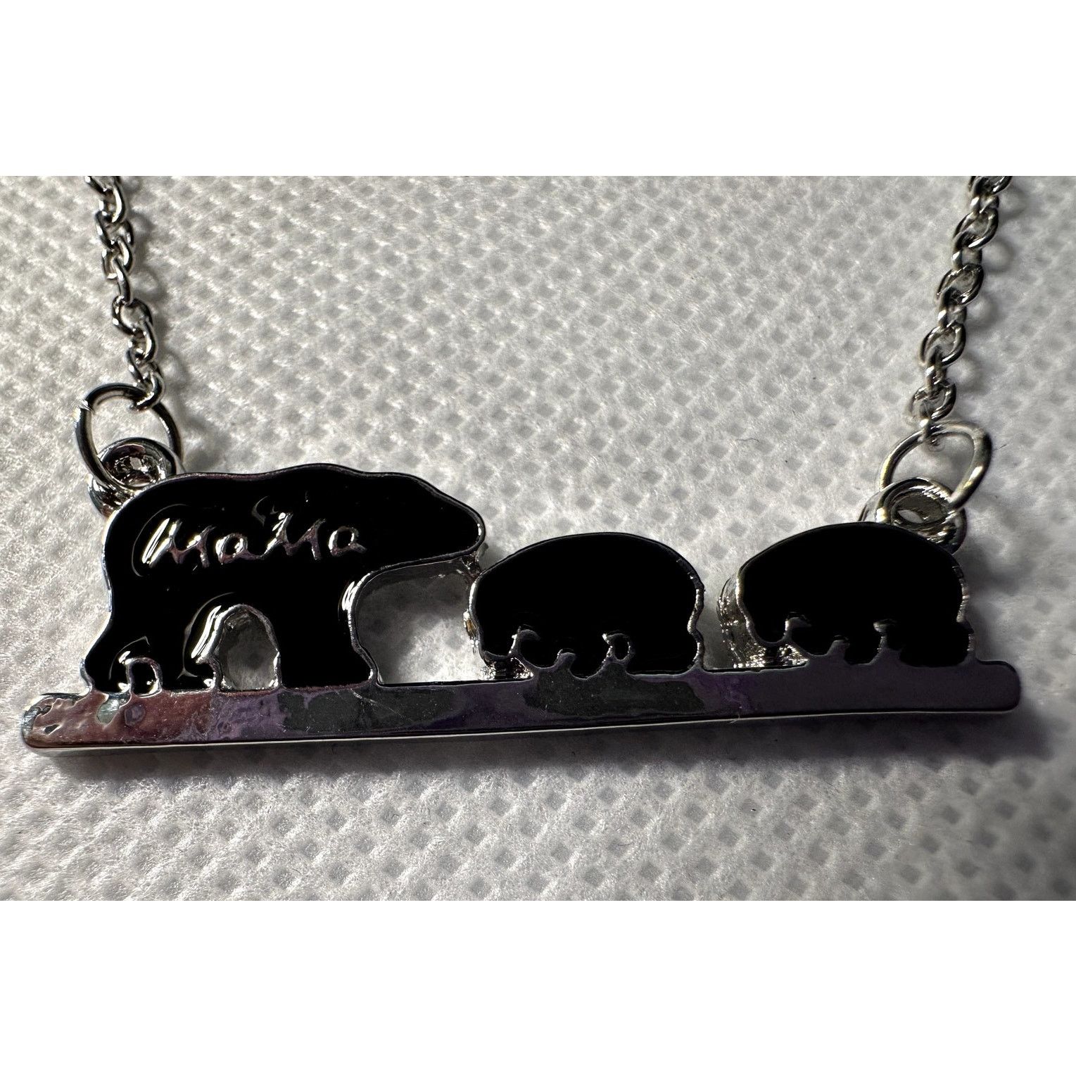 & Other Stories Mama Bear with 2 Cubs Necklace Size ONE SIZE - 1 Thumbnail