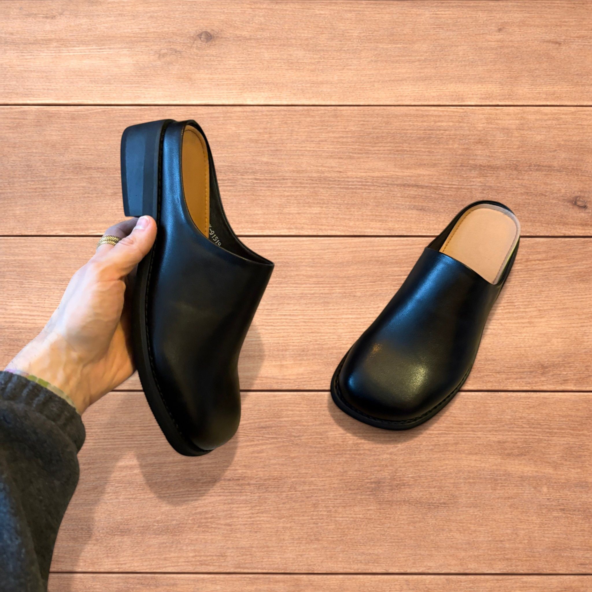 Japanese Brand Lovely faux leather slip on clogs slippers in black. Size US 11 / EU 44 - 5 Thumbnail