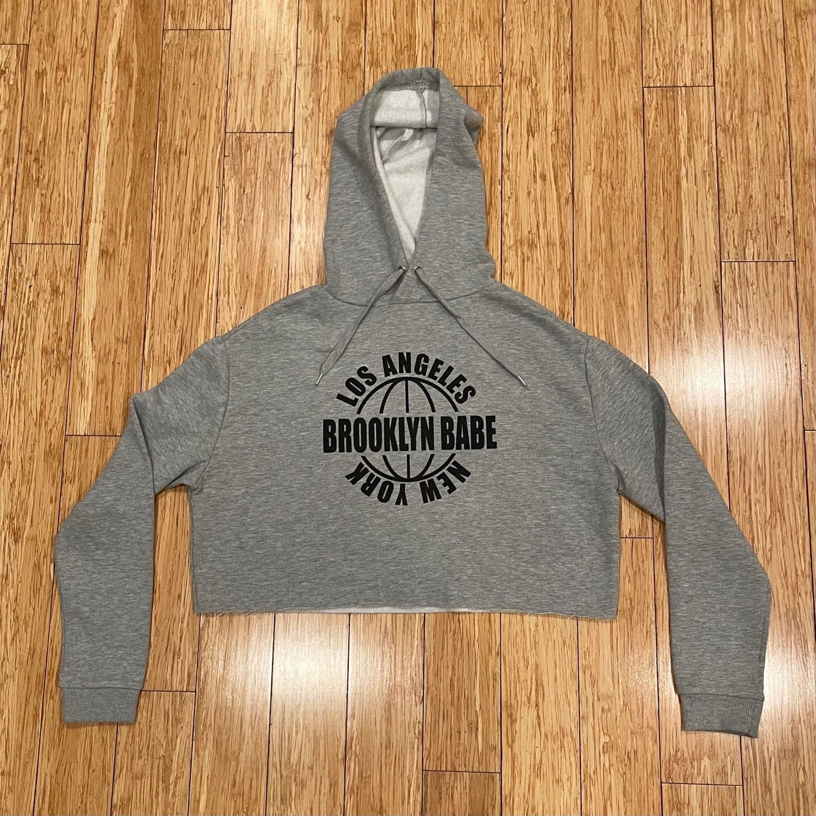 H&M H&M Divided Los Angeles New York Brooklyn Babe crop hoodie Size S / US 4 / IT 40 - 1 Preview