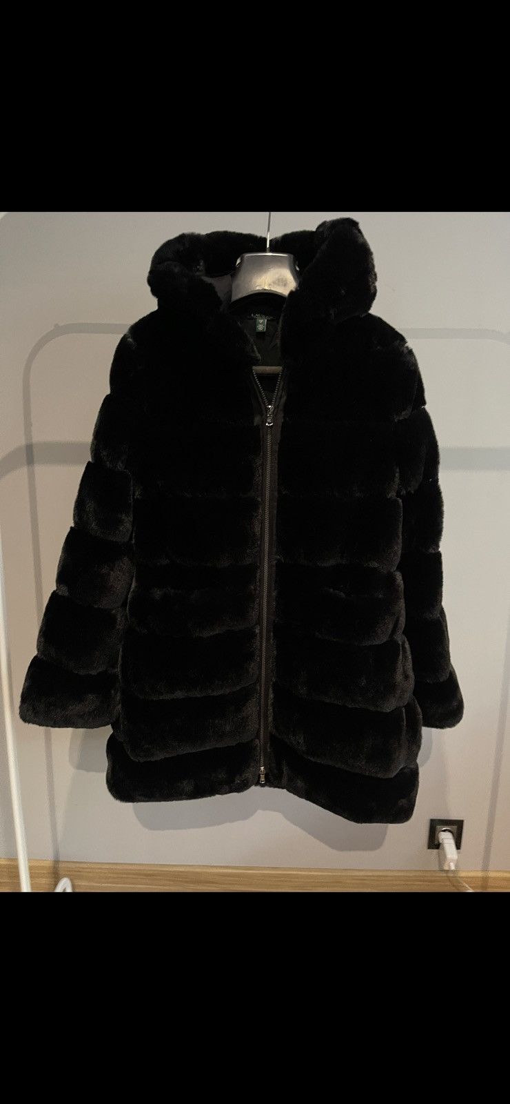 Ralph Lauren Ralph Lauren original black fur coat with a large hood, unique Size L / US 10 / IT 46 - 1 Thumbnail
