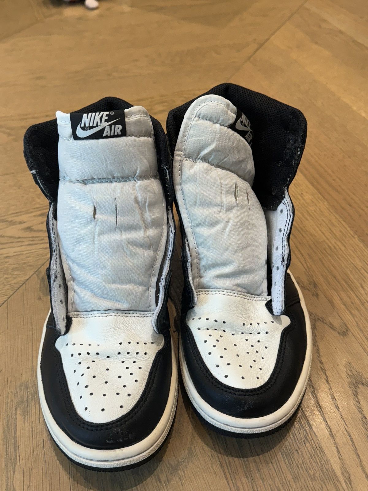 Nike Jordan 1 Retro High Top Dark Mocha Size US 7 / EU 40 - 3 Thumbnail