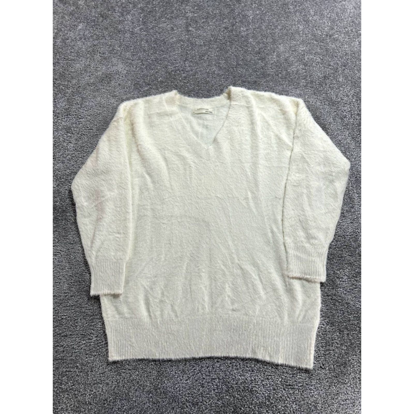 Anthropologie Anthropologie Sweater Womens Medium Beige Stretch Knit V-Neck Pullover Casual Winter Fall Knit Warm Wear Size M / US 6-8 / IT 42-44 - 2 Thumbnail