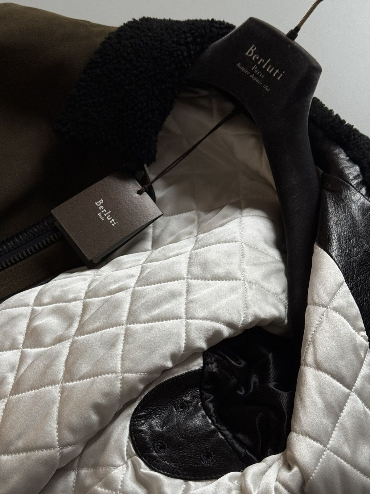Berluti Berluti FW17 Capsule Khaki Leather Shearling Bomber Jacket S Size US S / EU 44-46 / 1 - 11 Thumbnail