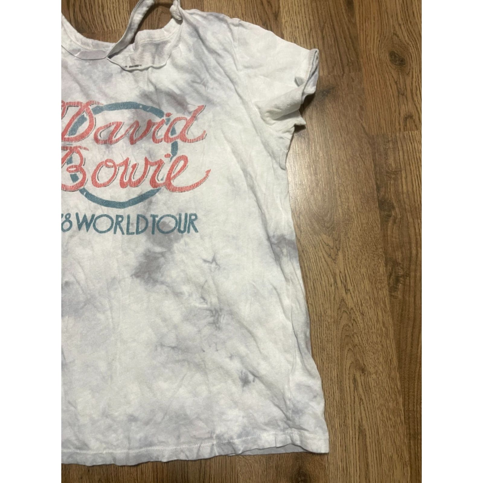 Vintage Bowie Shirt Womens Medium Gray David Bowie 1978 World Tour T-Shirt Short Sleeve Pullover Casual Regular Size M Pattern Solid Vintage No Size M / US 6-8 / IT 42-44 - 4 Thumbnail