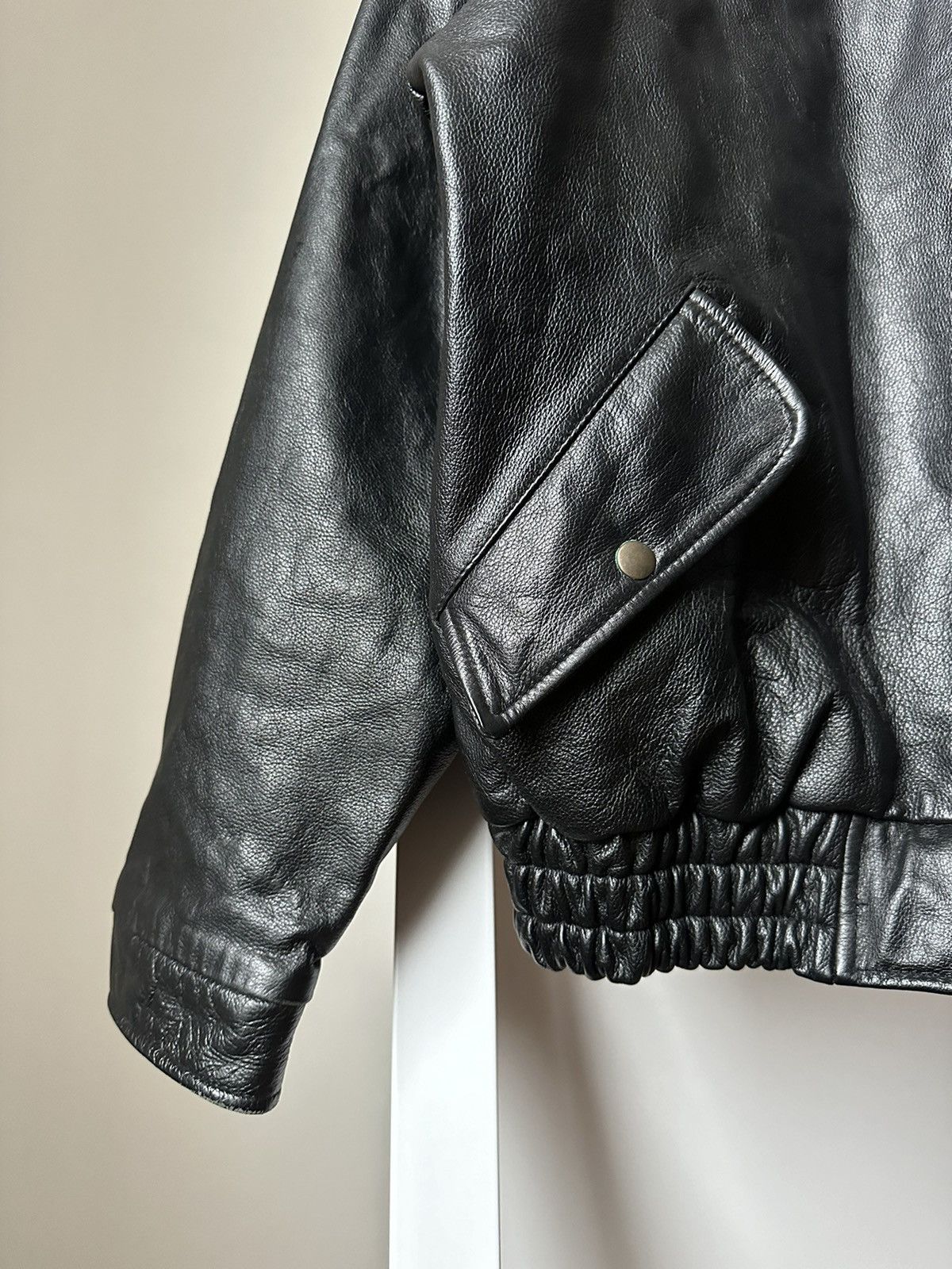 Japanese Brand Vintage Black Leather Boxy Bomber Jacket Kanye West Style Size US XL / EU 56 / 4 - 7 Thumbnail