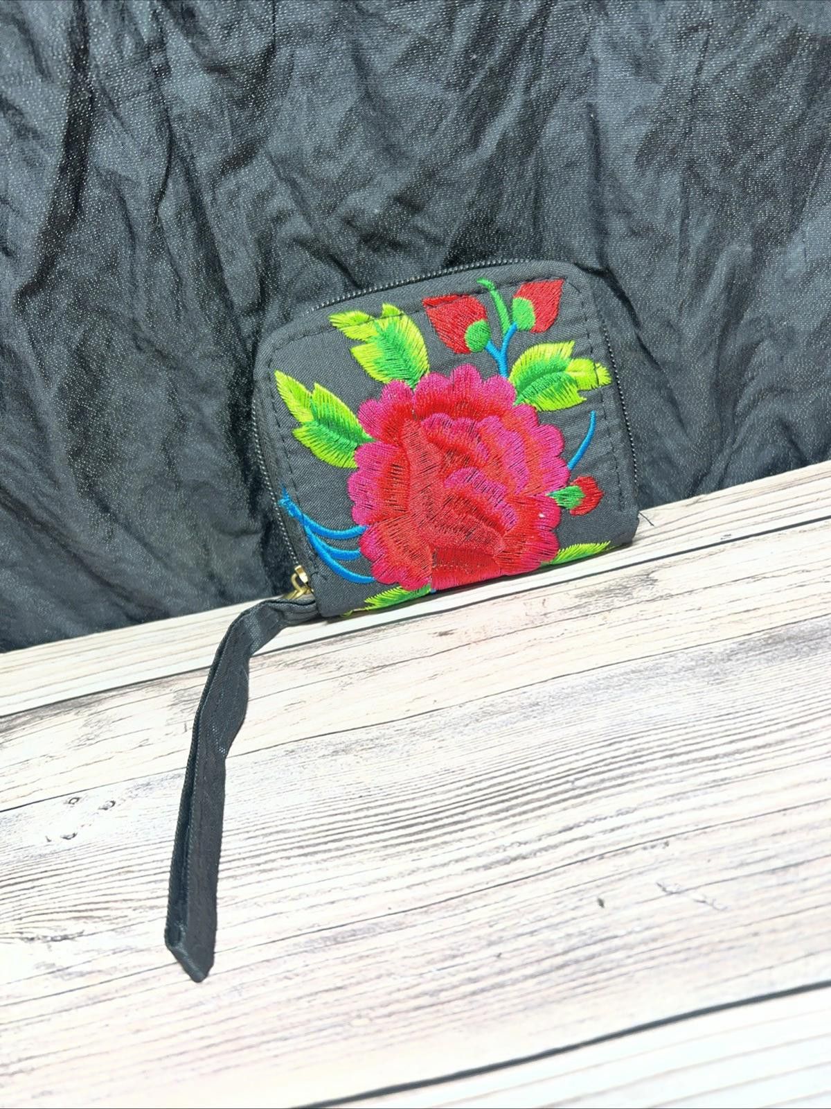 NBDN Nobrandedon Authentic Mexican embroidered Zip-Around Coin Pouch Wallet Size ONE SIZE - 2 Thumbnail