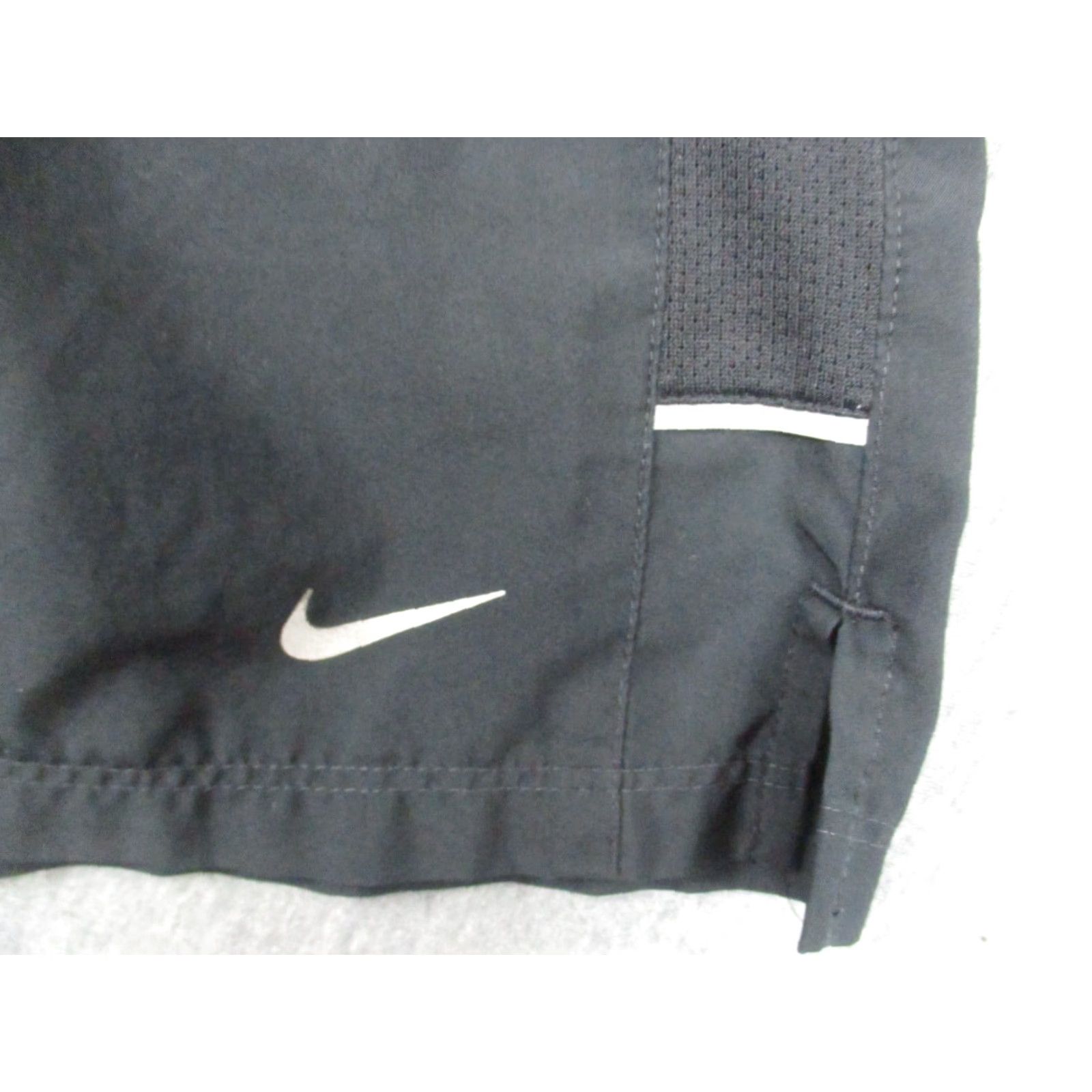 Nike Nike Running Shorts XL Men Black Lined Pockets EUC Size US 36 / EU 52 - 2 Thumbnail