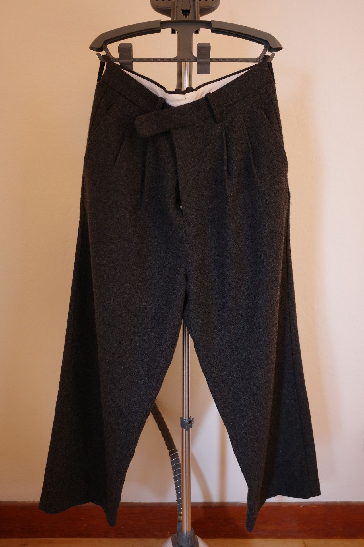 A.PRESSE Cashmere trousers Size US 34 / EU 50 - 1 Thumbnail
