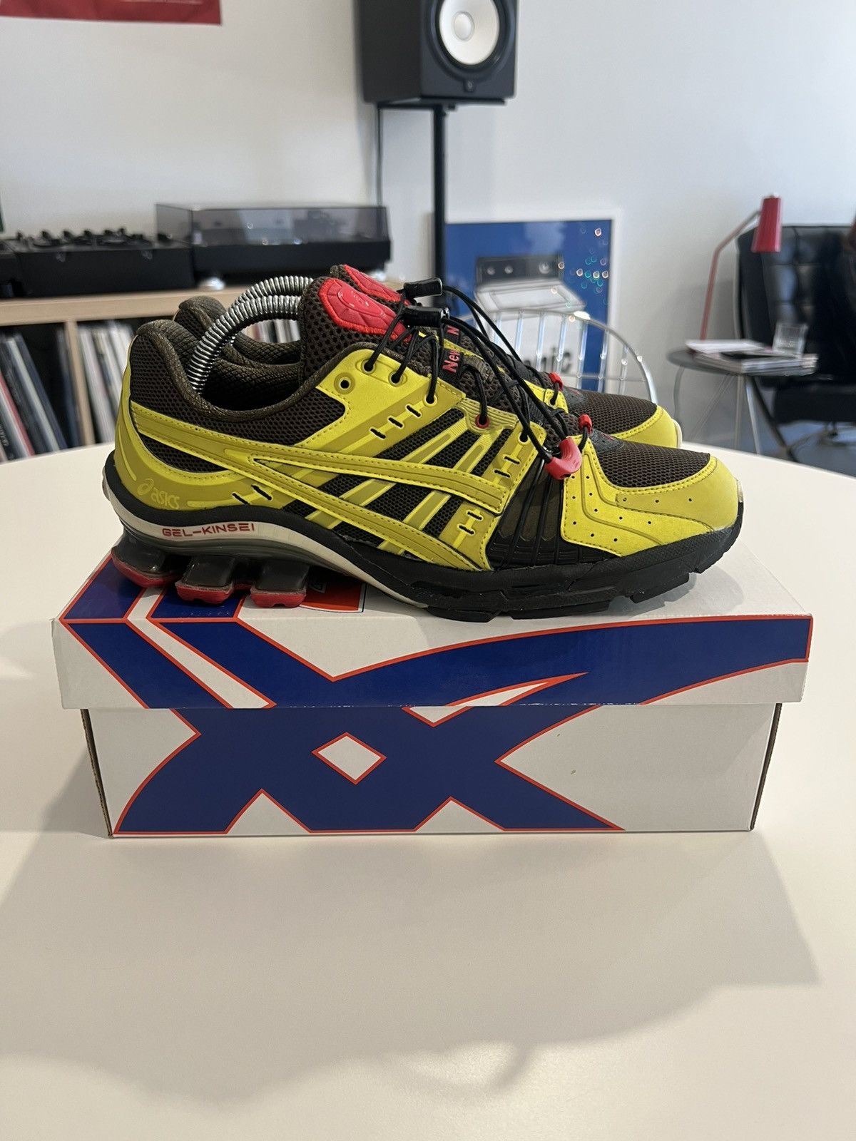 AFFXWRKS × Asics AFFIX AFFXWRKS KIKO KOSTADINOV ASICS GEL-KINSEI OG Size US 8 / EU 41 - 2 Thumbnail