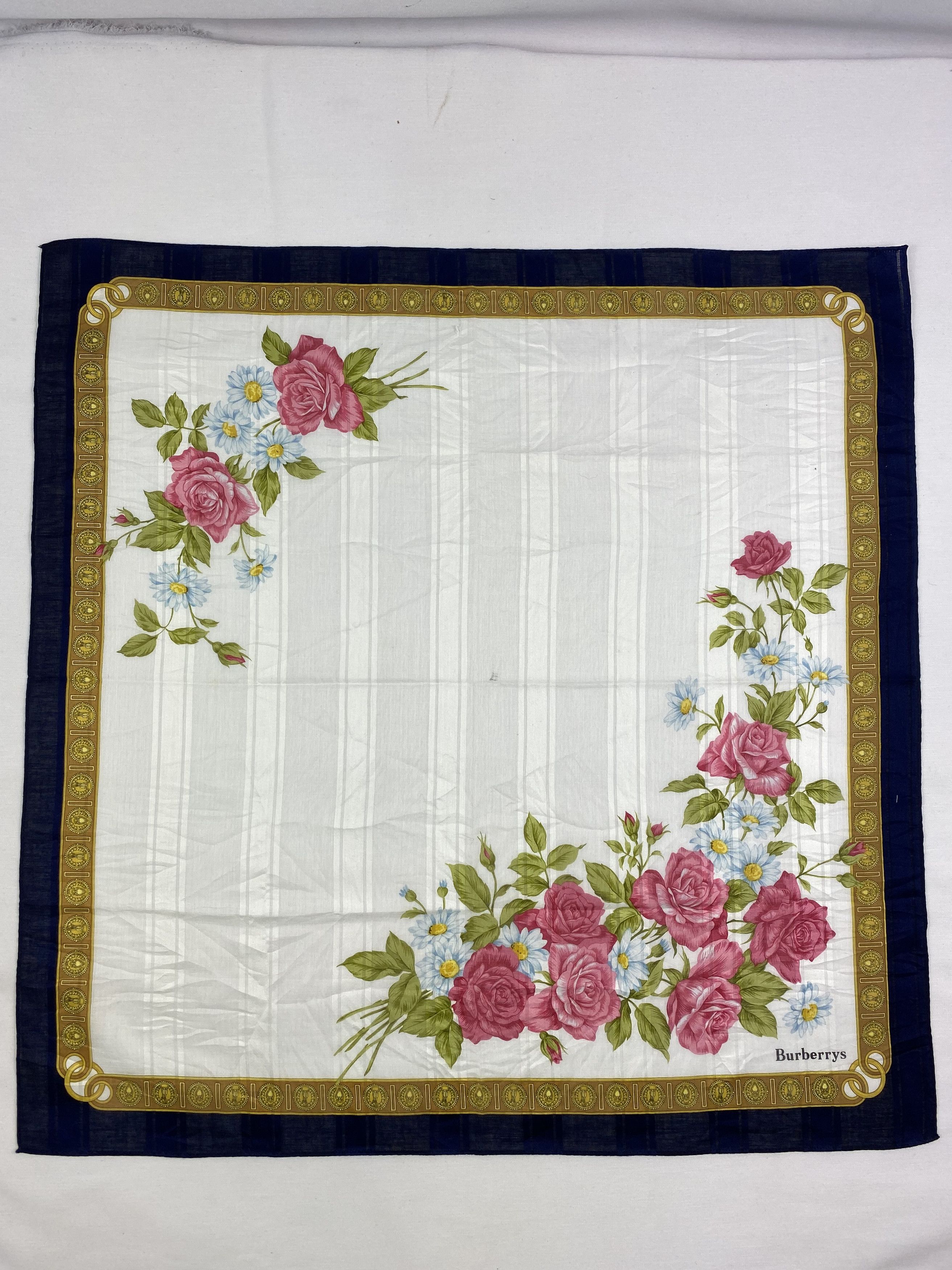 Burberry Burberry Handkerchief / Bandana / Neckerchief Size ONE SIZE - 3 Thumbnail