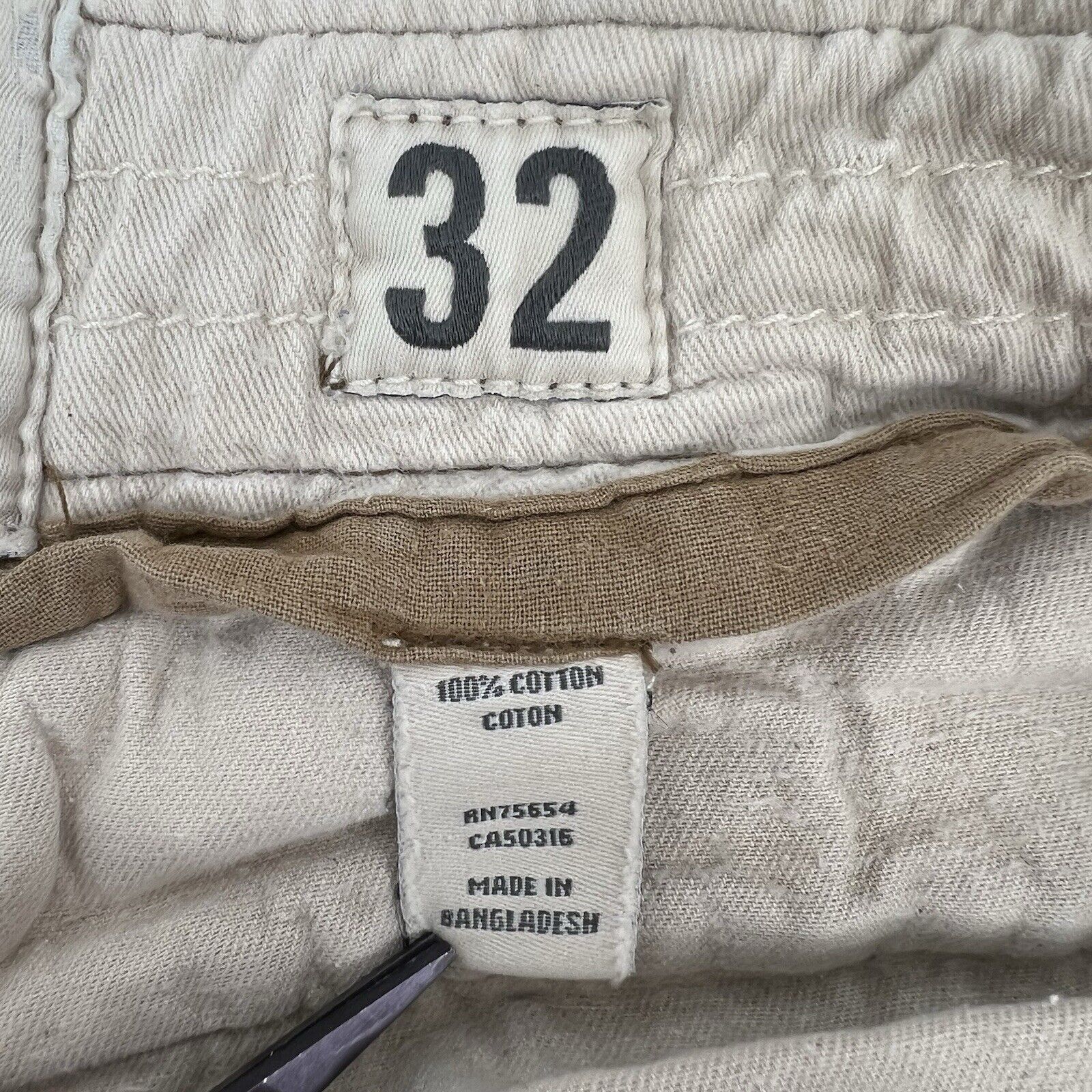 Abercrombie & Fitch Y2K Abercrombie Fitch 32 Cargo Shorts Baggy Distressed Heavy Size US 32 / EU 48 - 9 Thumbnail