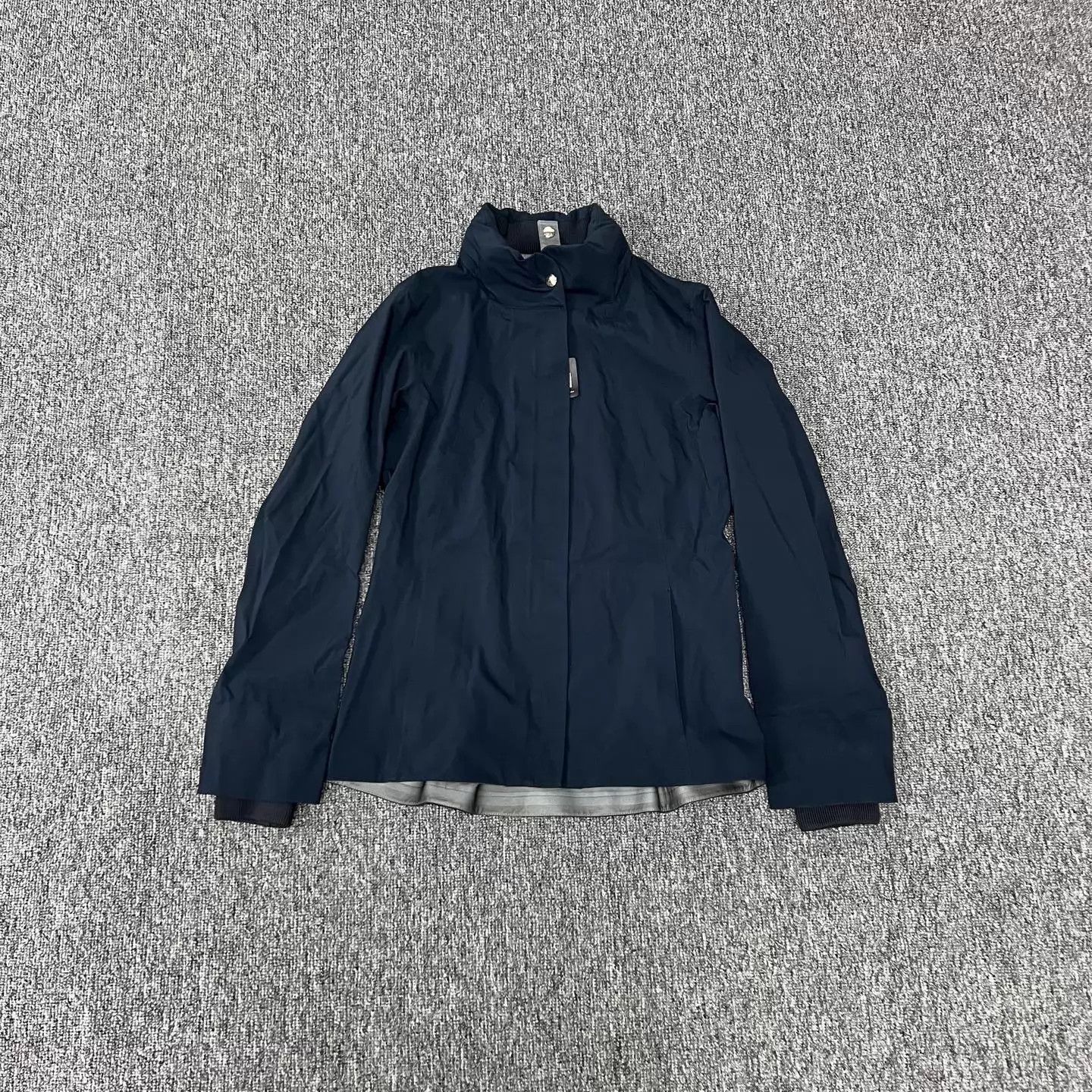 Hermes Hermes Navy Blue SeamSealed Shell Jacket XS 99 New Size XS / US 0-2 / IT 36-38 - 1 Thumbnail