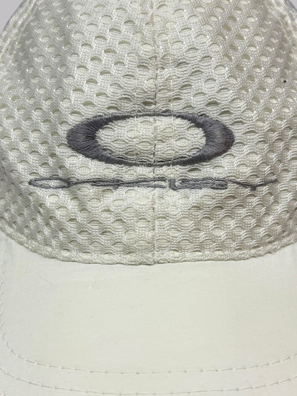 Oakley Vintage Oakley Matter Software Made in USA Mesh Cap Size ONE SIZE - 5 Thumbnail