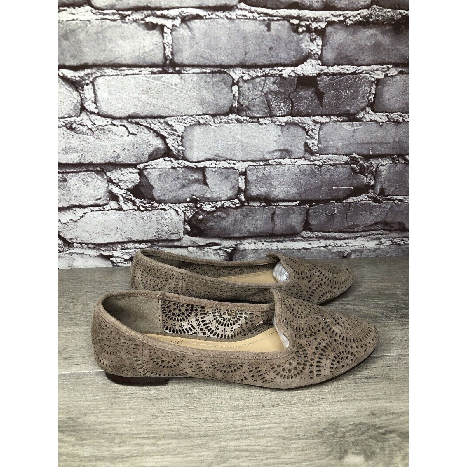 Vince Camuto Vince Camuto Lancaster Taupe Suede Perforated Flats Women’s Size US 6.5 / IT 36.5 - 9 Thumbnail