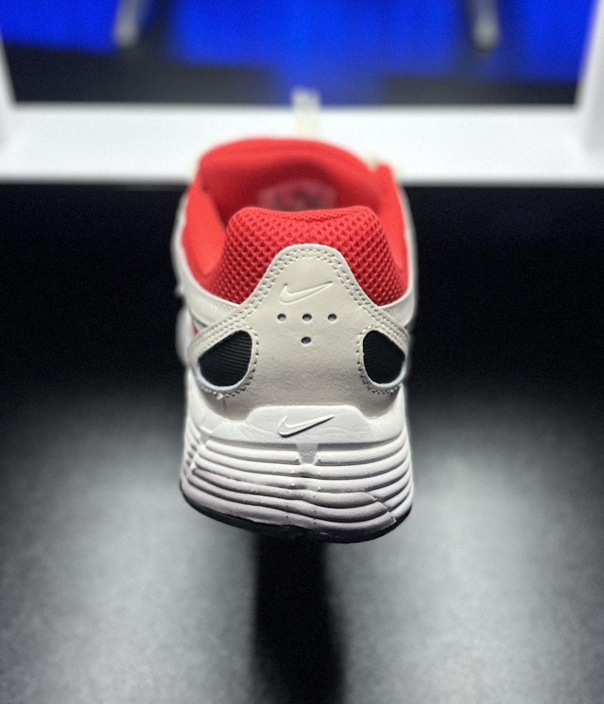 Nike Nike Red and White Athletic Shoes Size US 9.5 / IT 39.5 - 5 Thumbnail