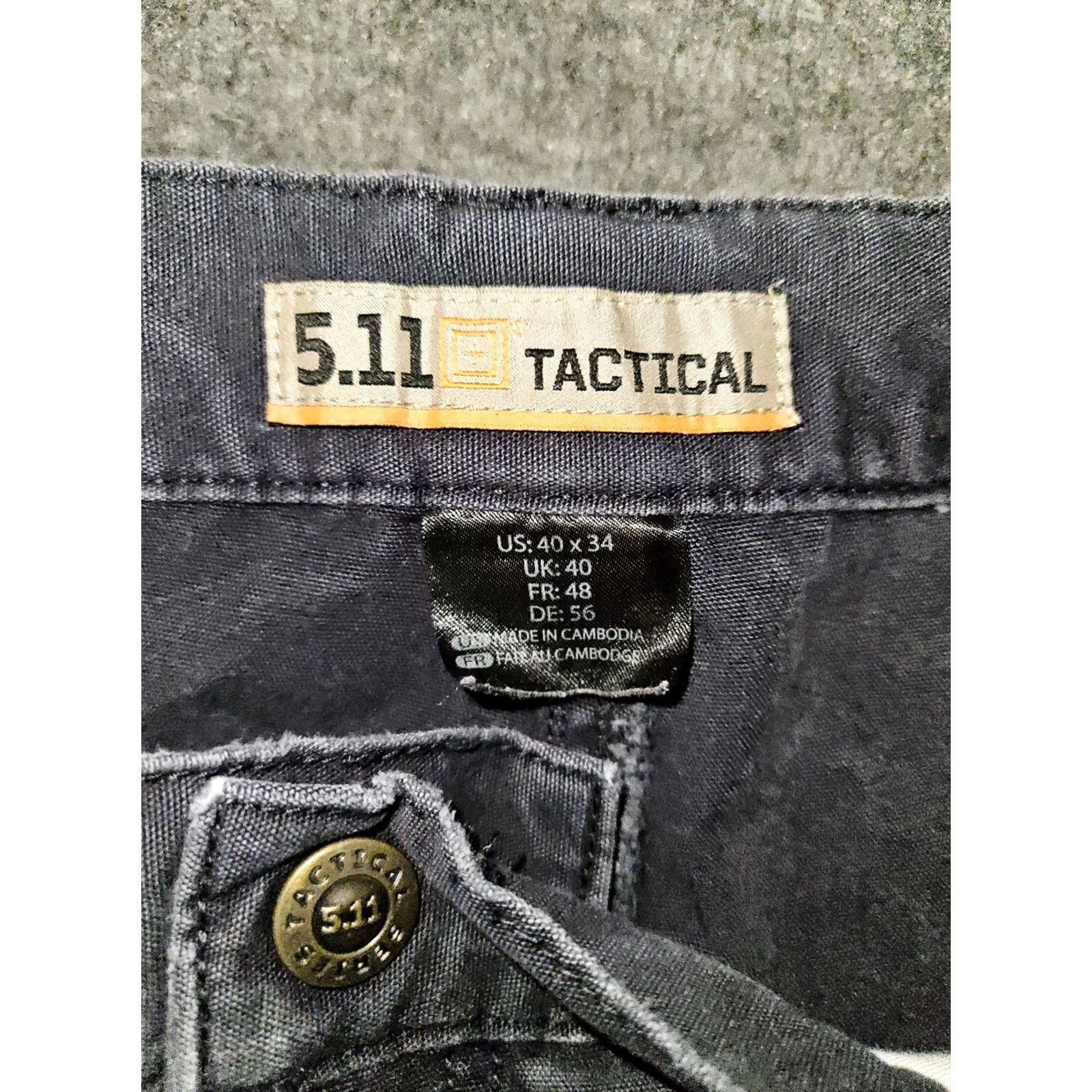 Vintage 5.11 Tactical Cargo Pants Mens - Dark Gray Workwear - Mid Rise Size US 40 / EU 56 - 2 Thumbnail