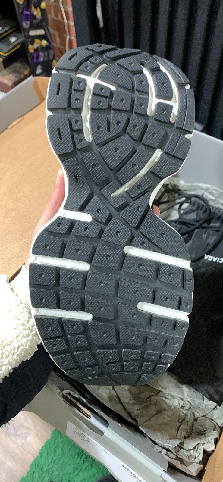 Balenciaga Balenciaga Speed Trainers size 42 Size US 9 / EU 42 - 4 Thumbnail