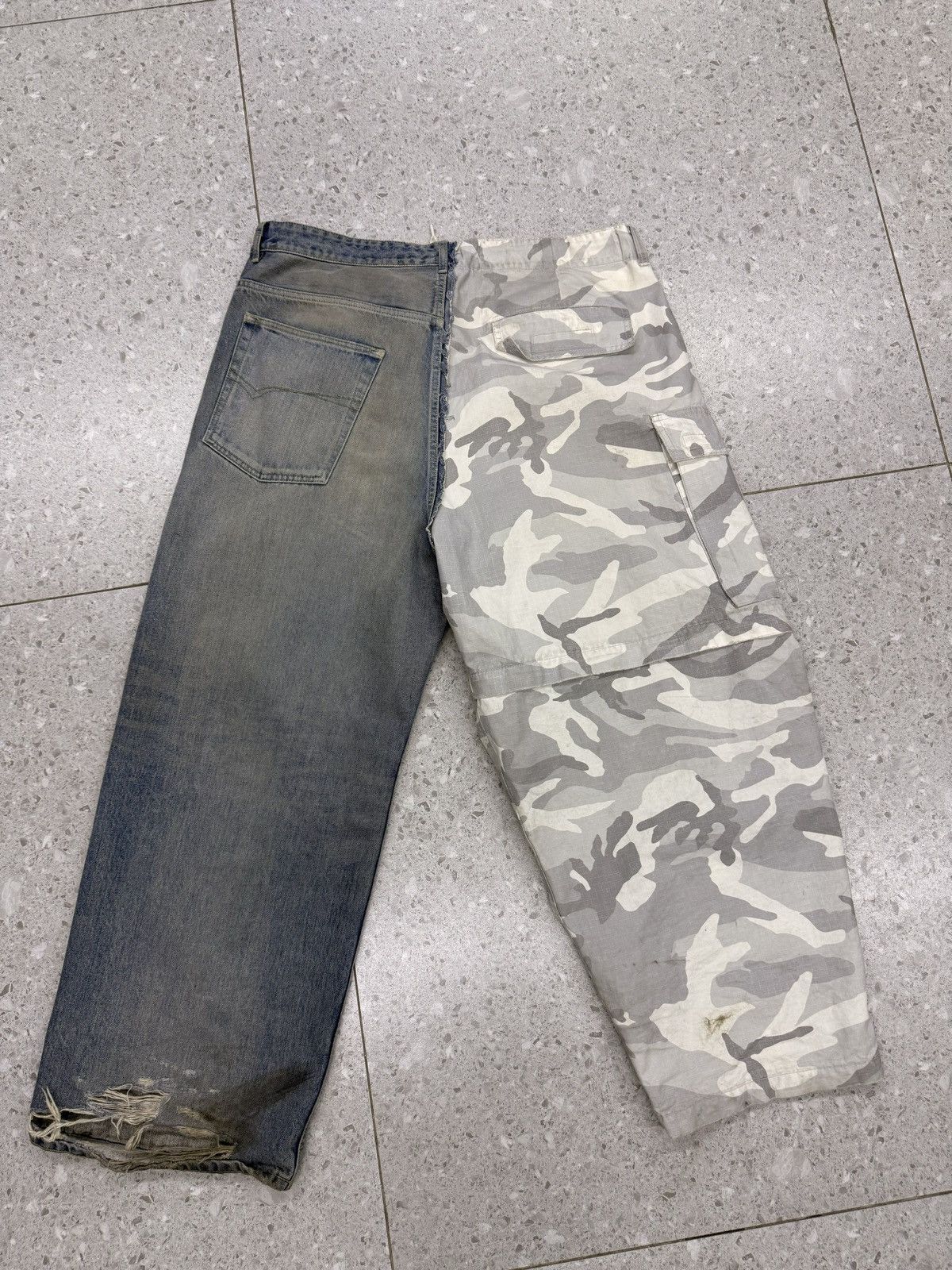 Balenciaga Balenciaga 24ss camo & denim pants Size US 34 / EU 50 - 7 Thumbnail