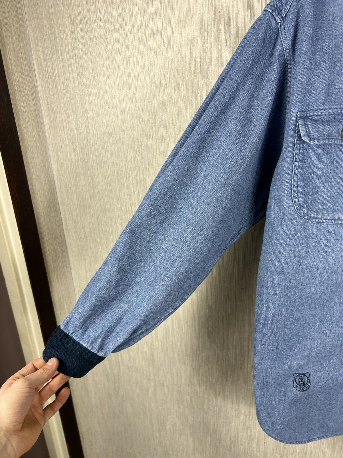 Valentino Vintage 90s Valentino Garavani classic pocket flannel shirt Size M / US 6-8 / IT 42-44 - 11 Thumbnail
