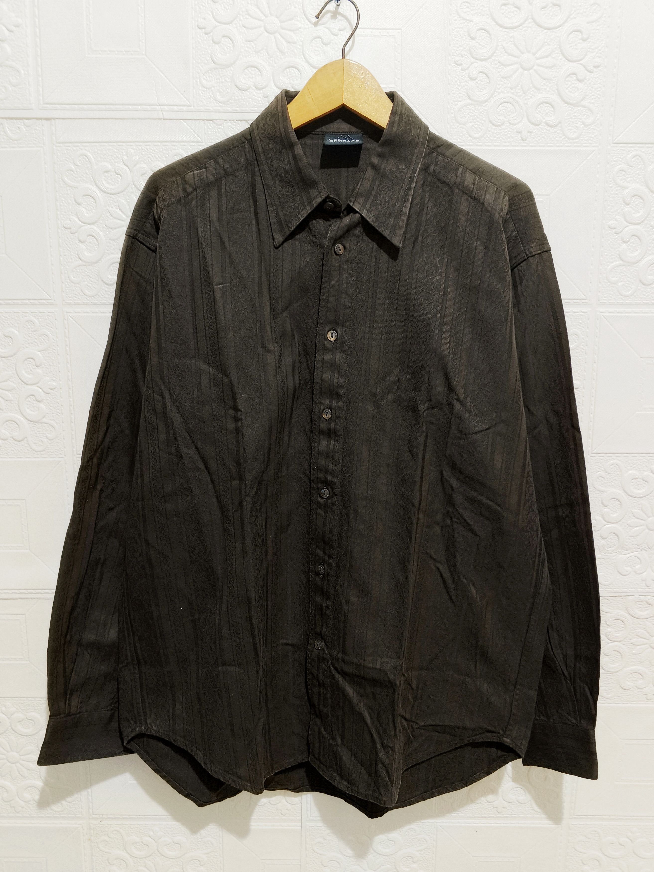 Versace Jeans Couture VERSACE JEANS COUTURE PATTERN SHIRT Size US L / EU 52-54 / 3 - 1 Thumbnail