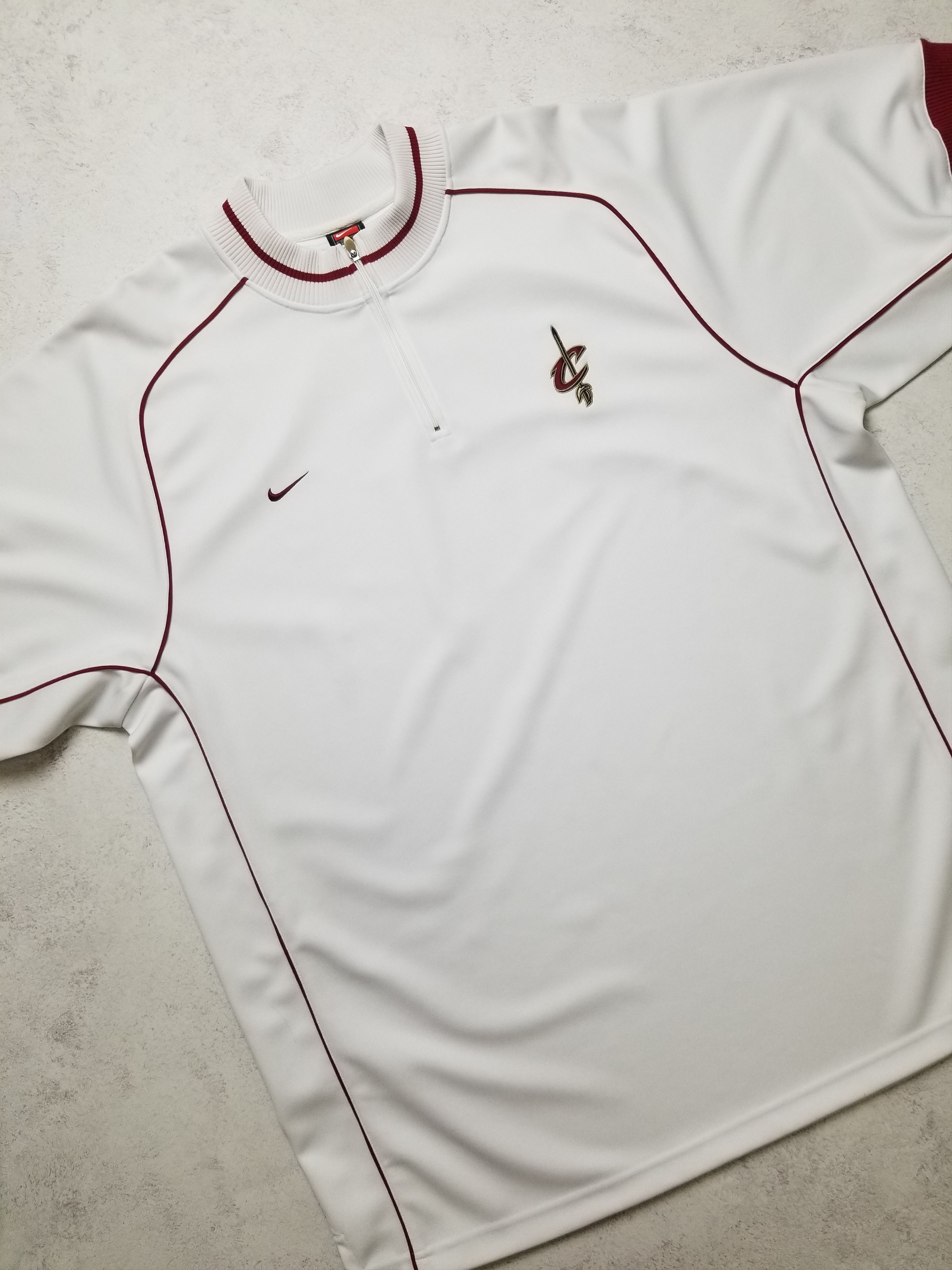 Nike VTG Cleveland Cavaliers NBA 1/4 Zip Shooting Shirt Jersey XL Size US XL / EU 56 / 4 - 8 Thumbnail