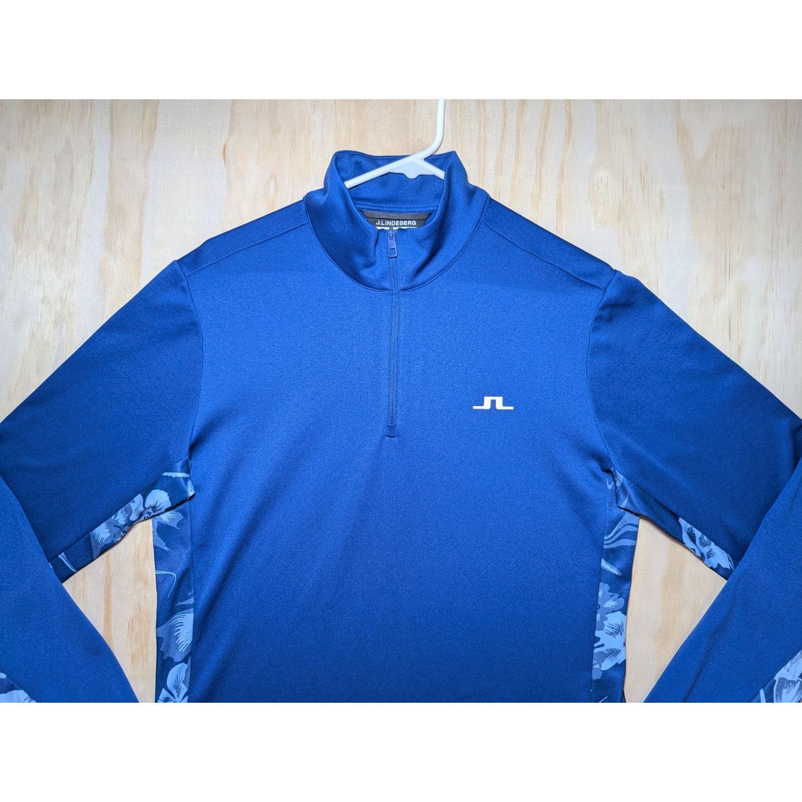J.Lindeberg J.Lindeberg Men's Medium 1/4 Zip Golf Pullover Blue Floral Size US M / EU 48-50 / 2 - 3 Thumbnail