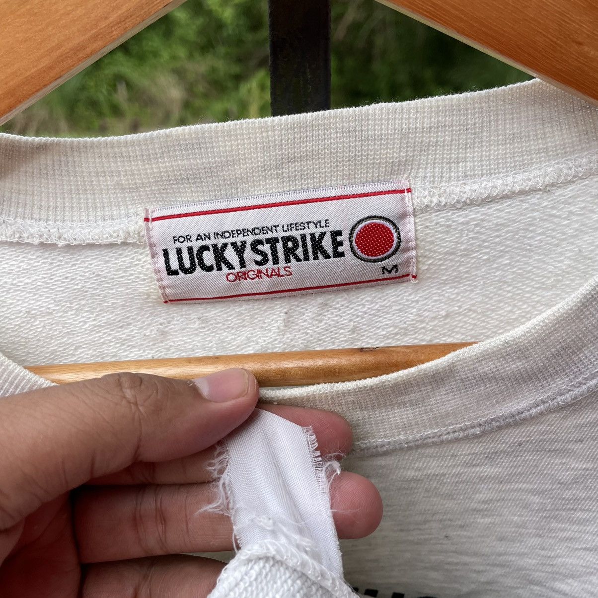 Sports Specialties 🔥🇯🇵Vintage Lucky Stripe Big Spellout Sweatshirts Size US M / EU 48-50 / 2 - 11 Thumbnail