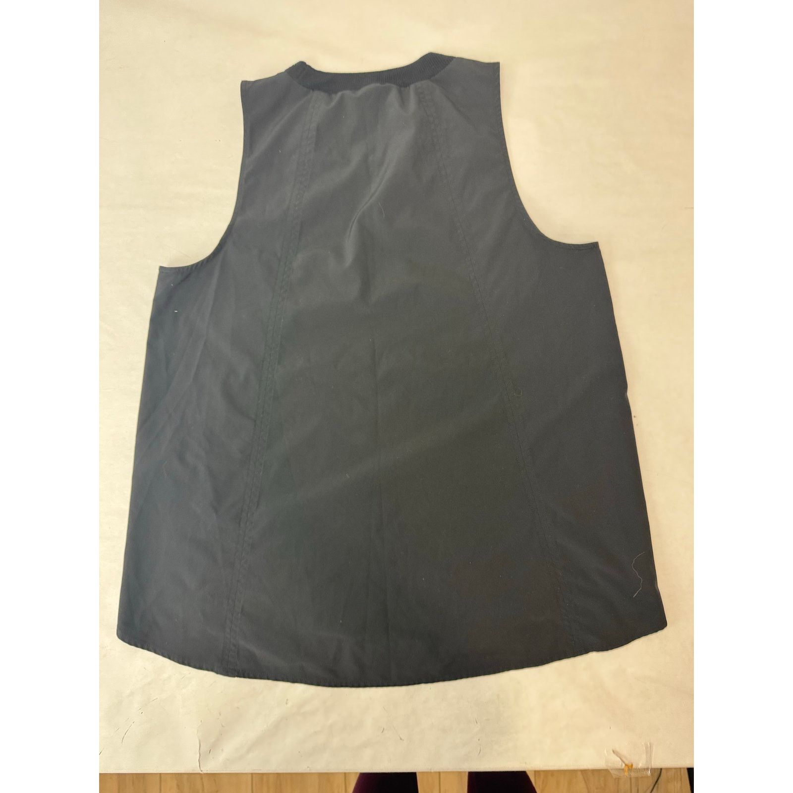 Athleta Athleta Tank Top Black Side Split Hem Lightweight Medium Size M / US 6-8 / IT 42-44 - 2 Thumbnail