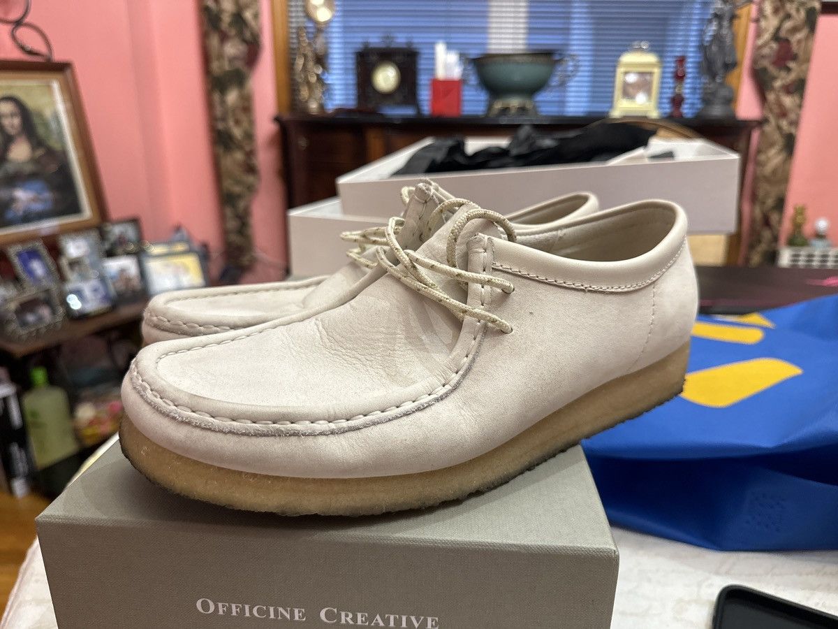 Clarks Clarks Wallabee Low Off White Nubuck Leather Size US 8 / EU 41 - 2 Thumbnail