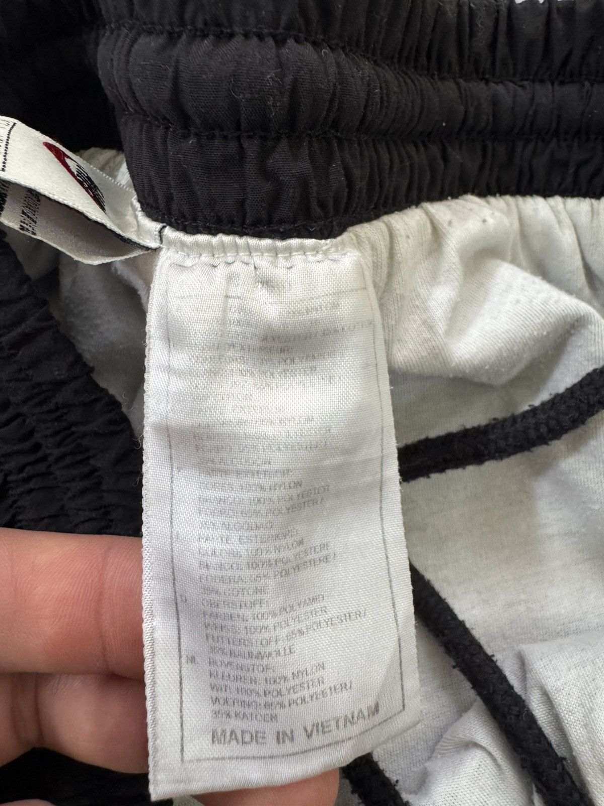 Nike Vintage Nike Nylon Sweatpants Y2K Size US 34 / EU 50 - 7 Thumbnail