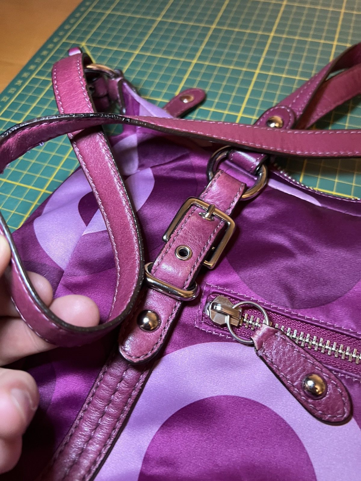 Coach Vintage Coach Large “Alexandra” Riley Op Art satchel handbag Size ONE SIZE - 14 Thumbnail