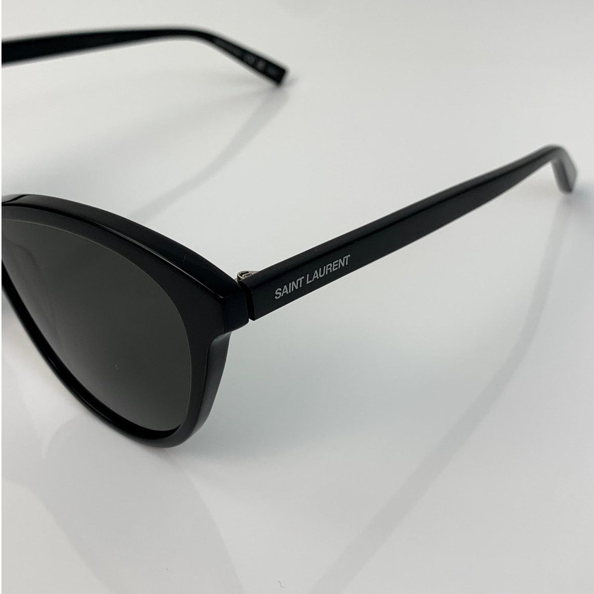 Yves Saint Laurent NEW SAINT LAURANT SUNGLASSES SL456 001 Black Women Authentic Size ONE SIZE - 4 Thumbnail