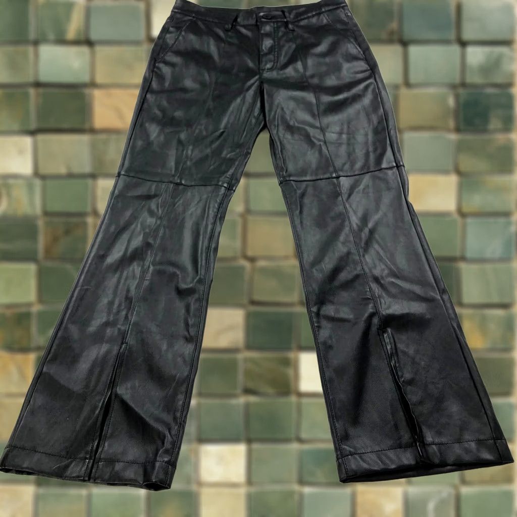 Vintage VINTAGE Kut From The Cloth 6 Pants 30W 28.5L High Rise Faux Leather Slit Black MINT Womens Size 28" / US 6 / IT 42 - 1 Thumbnail