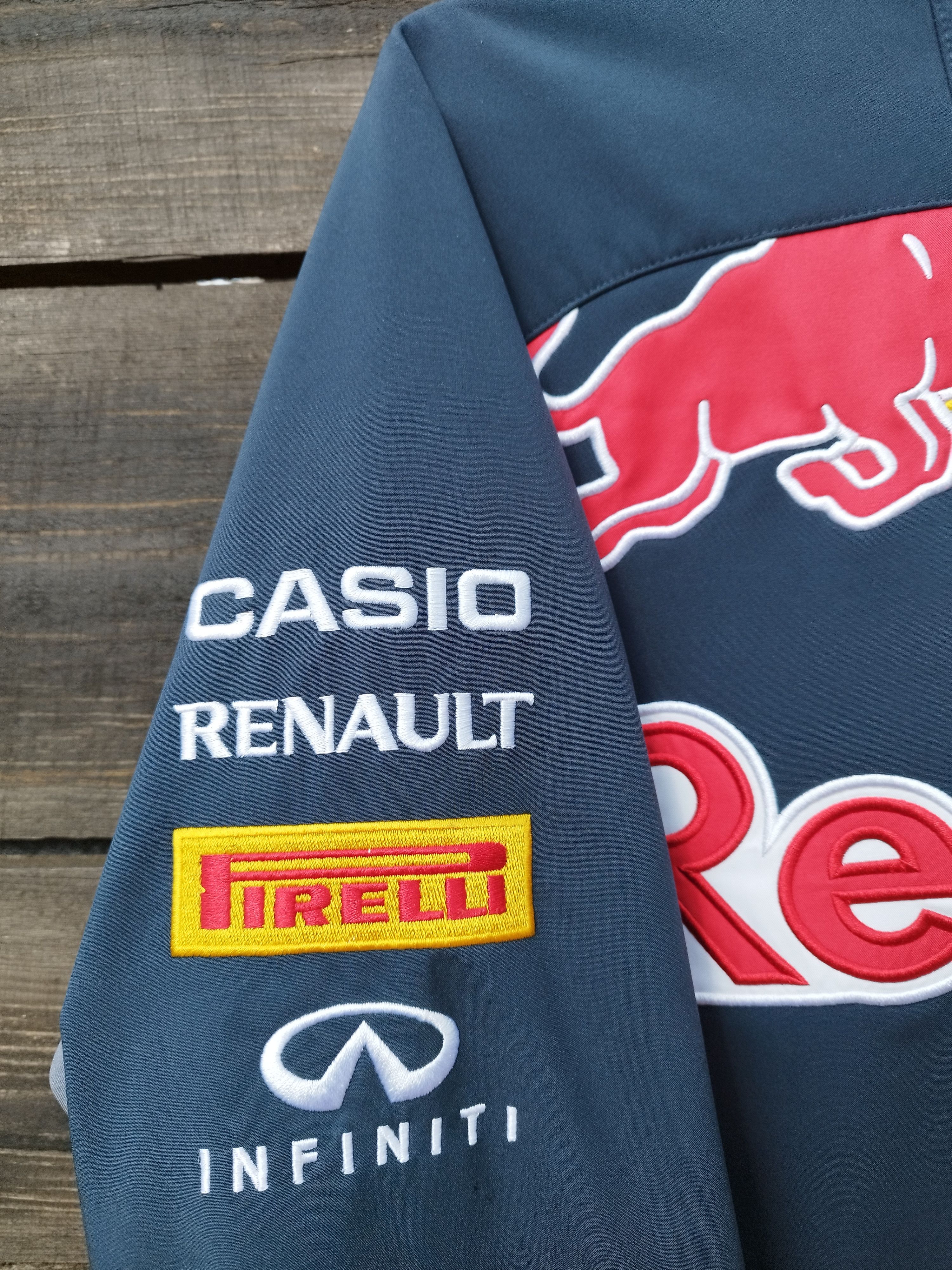 Red Bull Authentic Red Bull Racing F1 Team Softshell Jacket Infiniti Size US XL / EU 56 / 4 - 14 Thumbnail