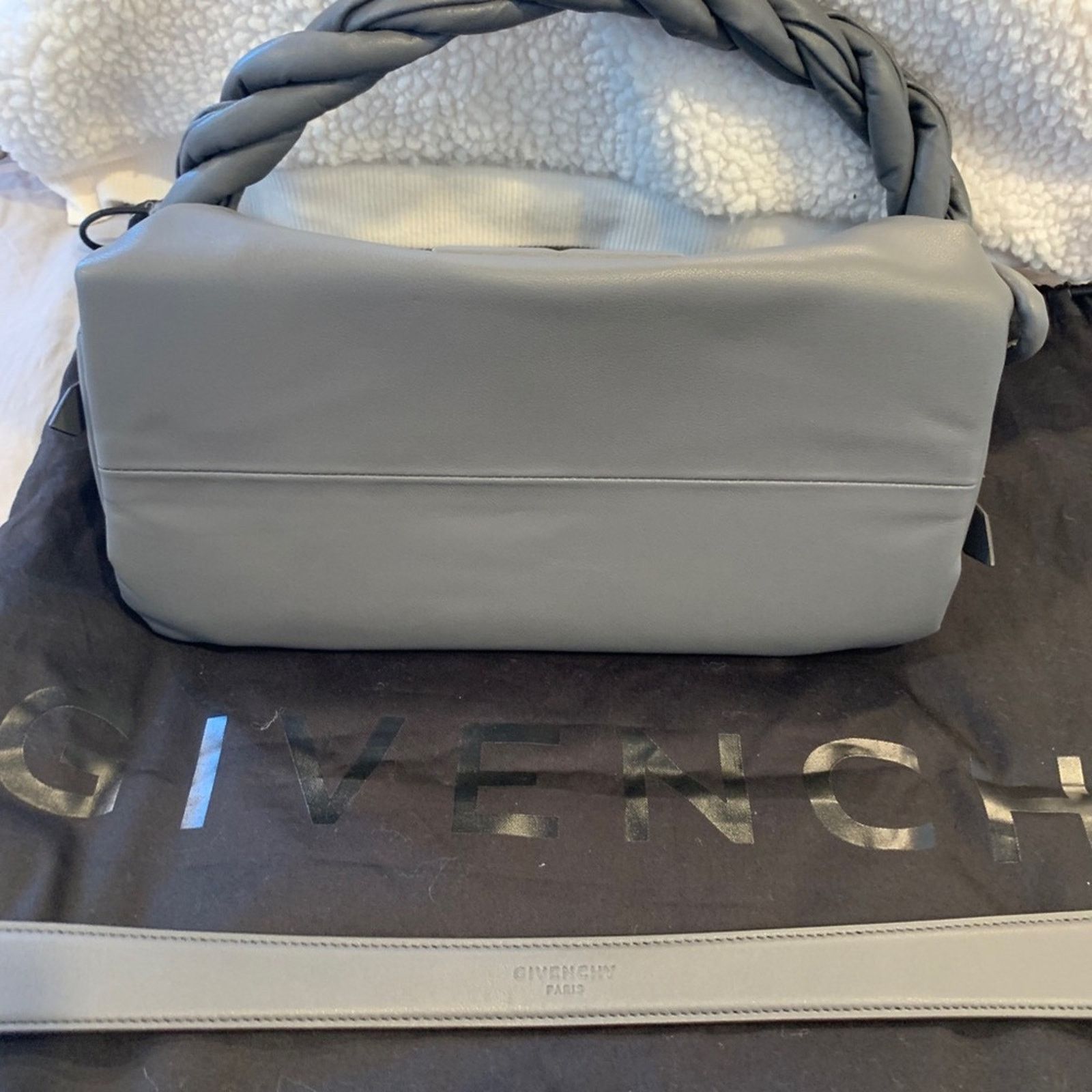 Givenchy Givenchy ID93 handbag - Like New! Size ONE SIZE - 10 Thumbnail