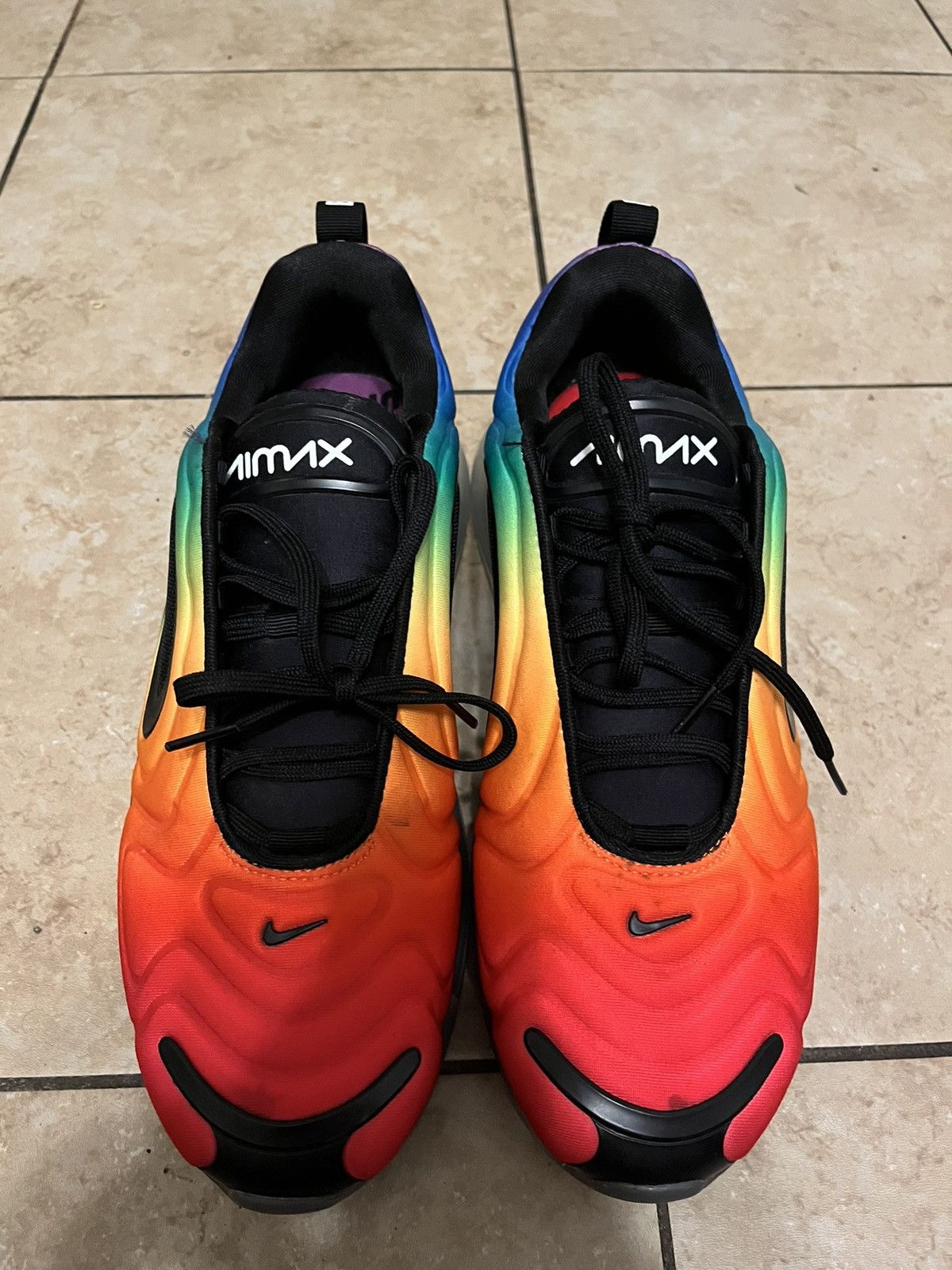 Nike Be True Nike AirMax 720 Size US 10 / EU 43 - 3 Thumbnail