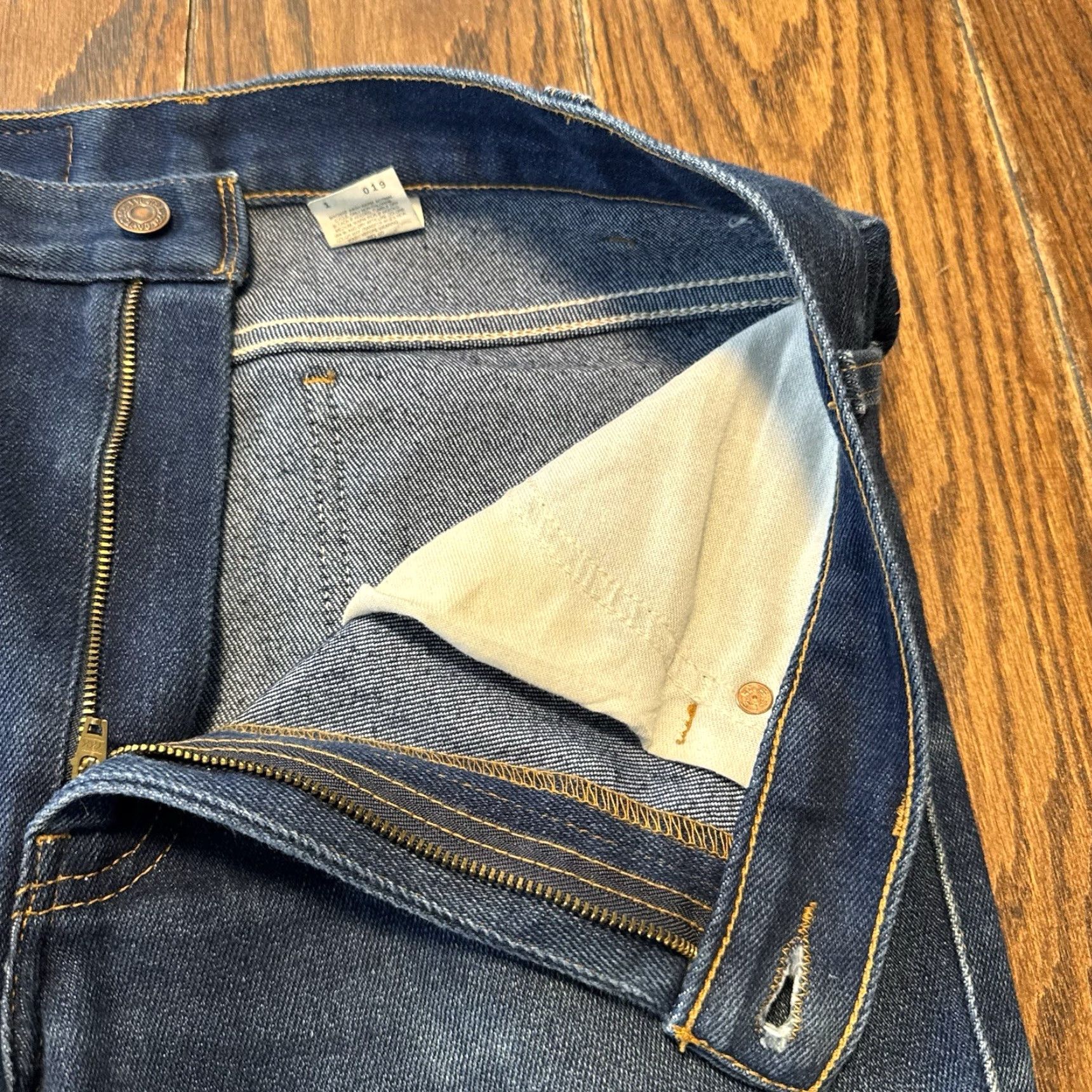 Levi's VINTAGE Levi’s 517 Bootcut Jeans 33x30 Mens Blue Denim Cowboy Cut Cowboy 517 90s? Size US 33 - 4 Thumbnail