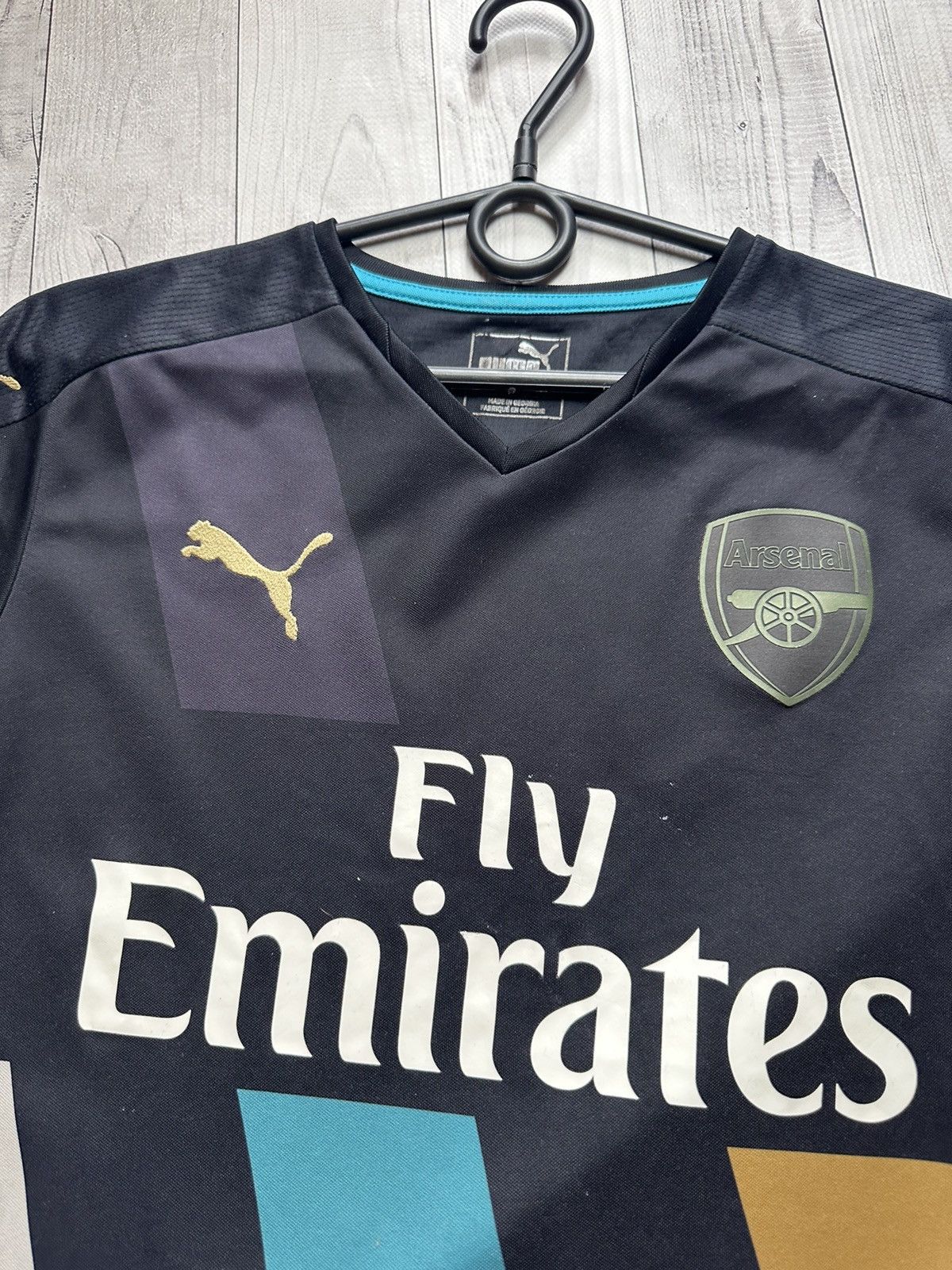 Puma × Vintage Vintage Arsenal soccer jersey size Xs puma black away Size US XS / EU 42 / 0 - 6 Thumbnail