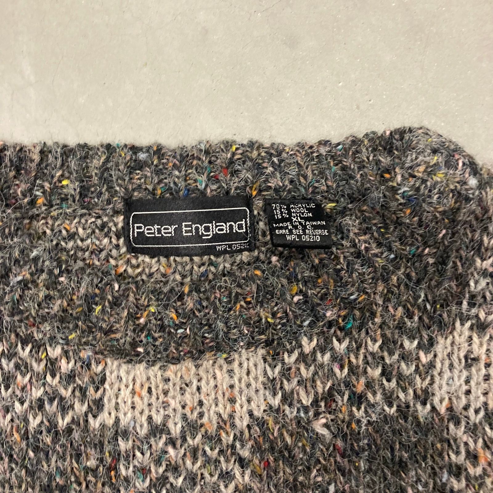 Vintage vintage y2k Peter England patterned sweater Size US L / EU 52-54 / 3 - 3 Thumbnail