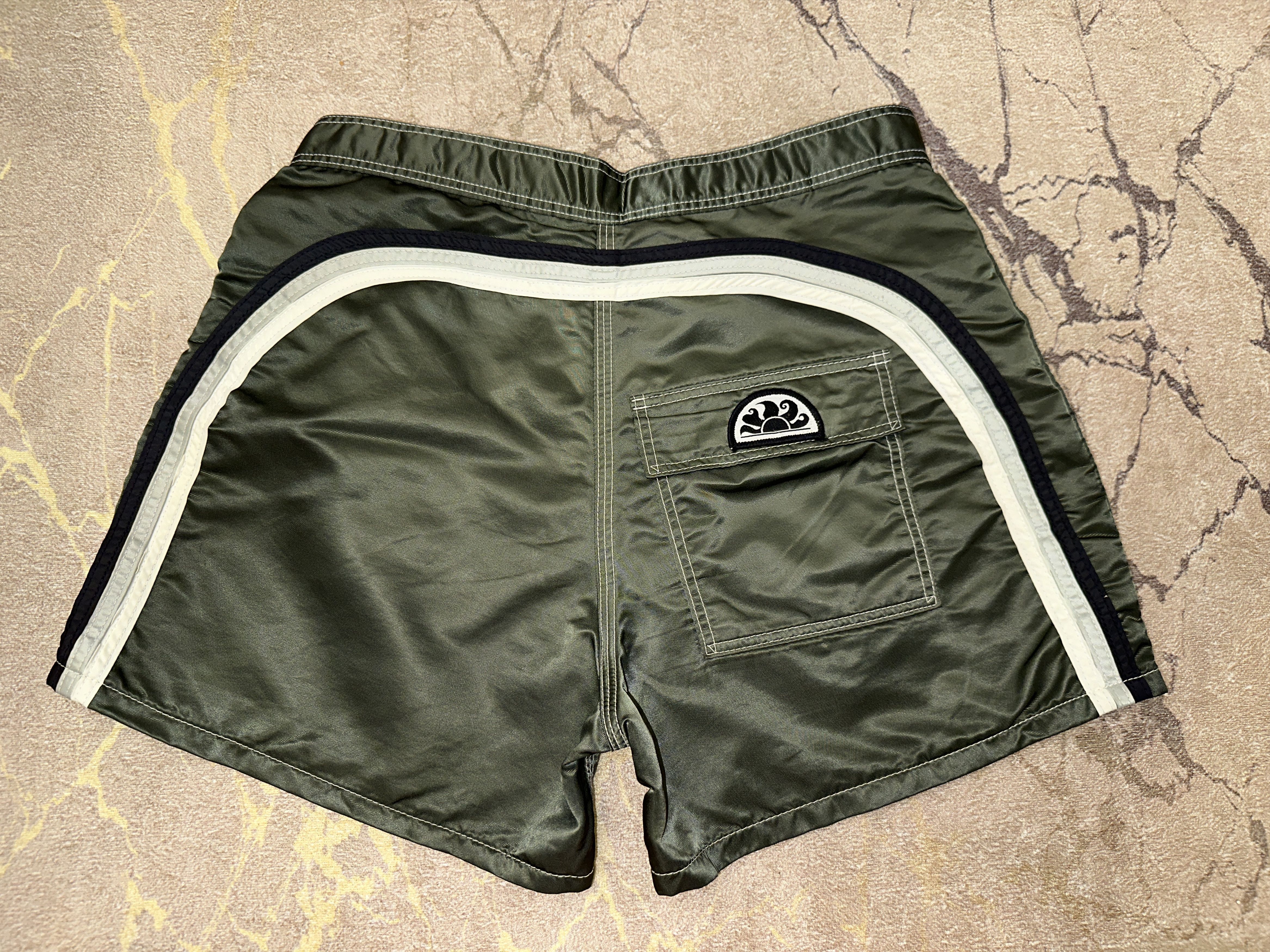 Sundek Sundek 30 Rainbow Beach Board Shorts Trunks Bath Size 30 S Size US 30 / EU 46 - 1 Thumbnail