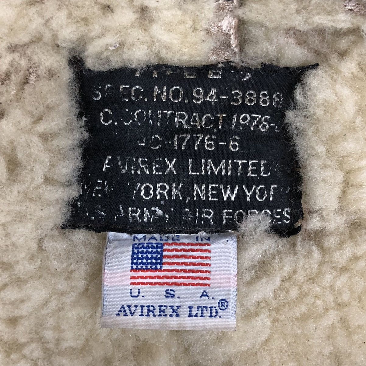 Avirex VTG Avirex THRASHED US Army Air Force Sheepskin B3 Jacket 🇺🇸 Size US M / EU 48-50 / 2 - 22 Thumbnail